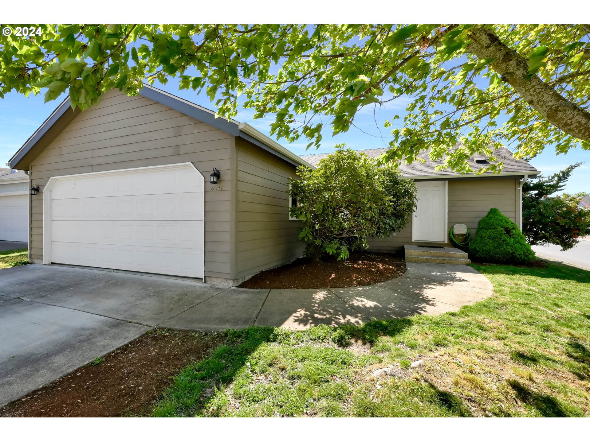 Photo of 5478 OLYMPIC CIR Eugene OR 97402