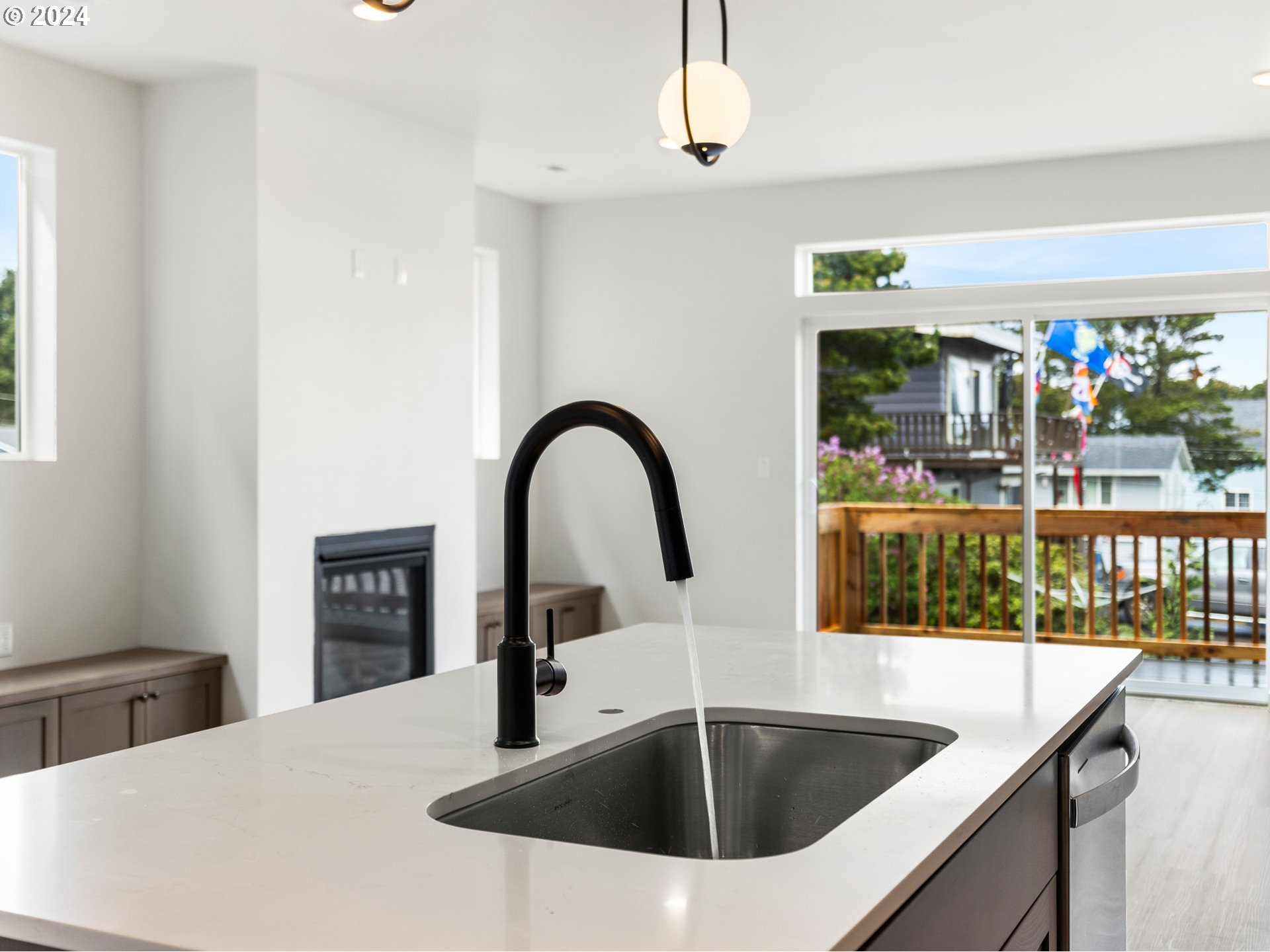 331 SE JETTY AVE, Lincoln City, OR, 97367