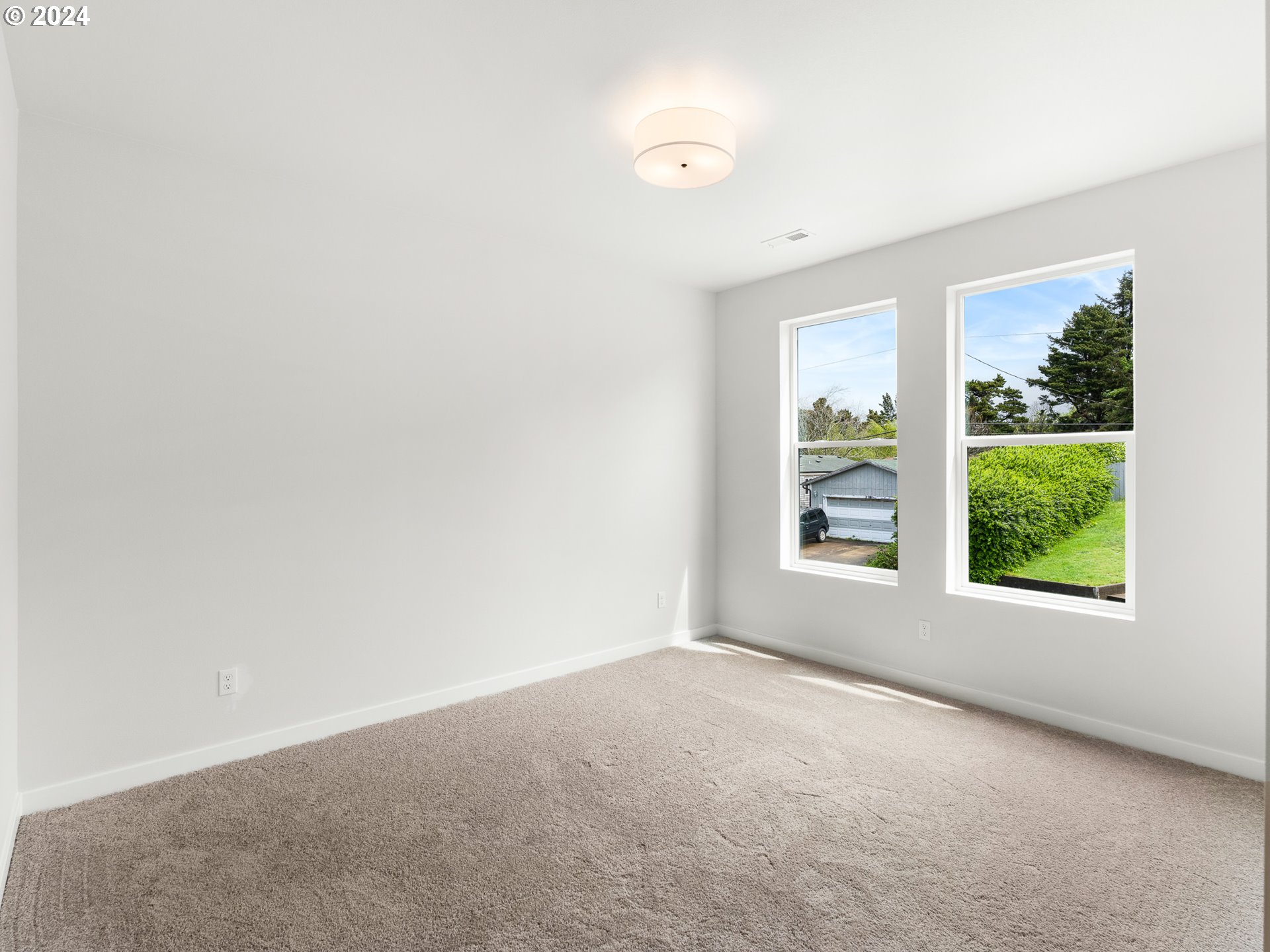 331 SE JETTY AVE, Lincoln City, OR, 97367