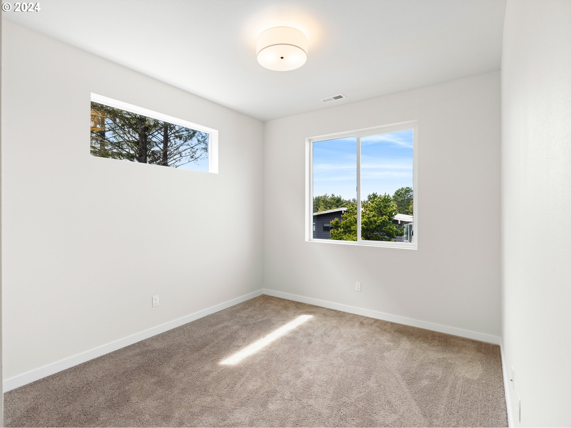 331 SE JETTY AVE, Lincoln City, OR, 97367