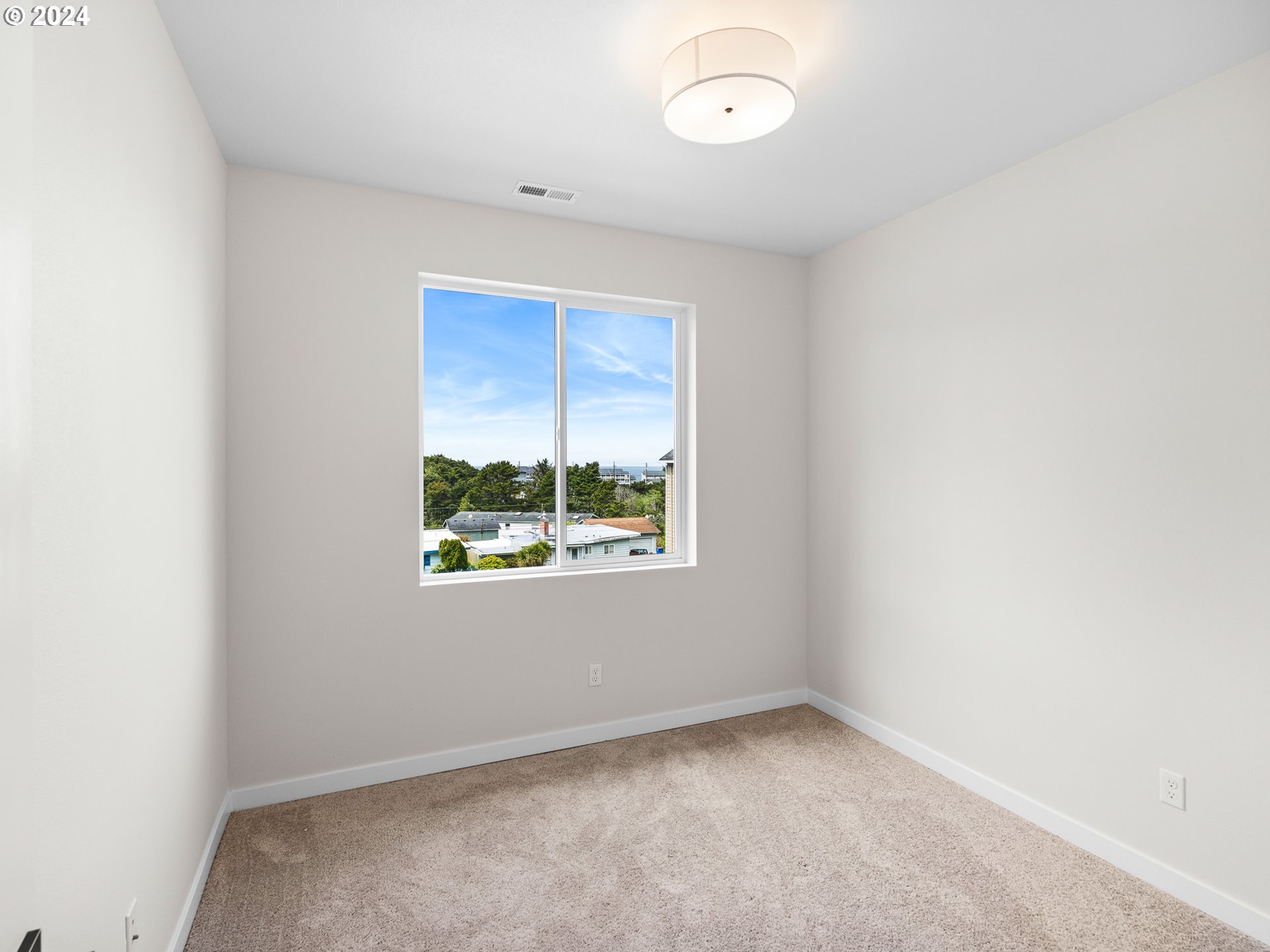 331 SE JETTY AVE, Lincoln City, OR, 97367