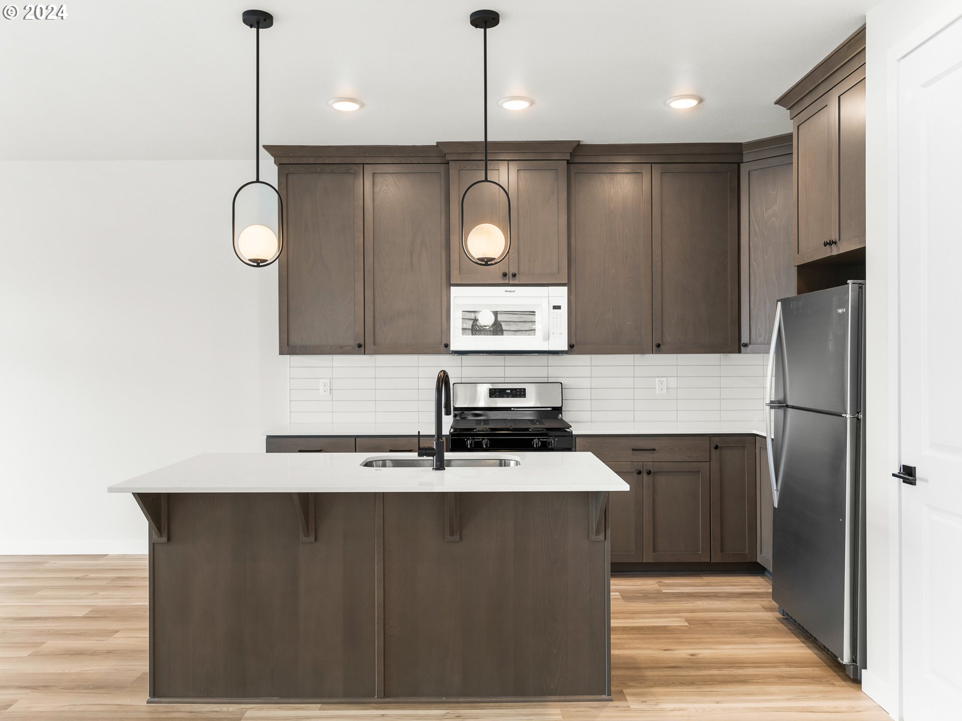 331 SE JETTY AVE, Lincoln City, OR, 97367