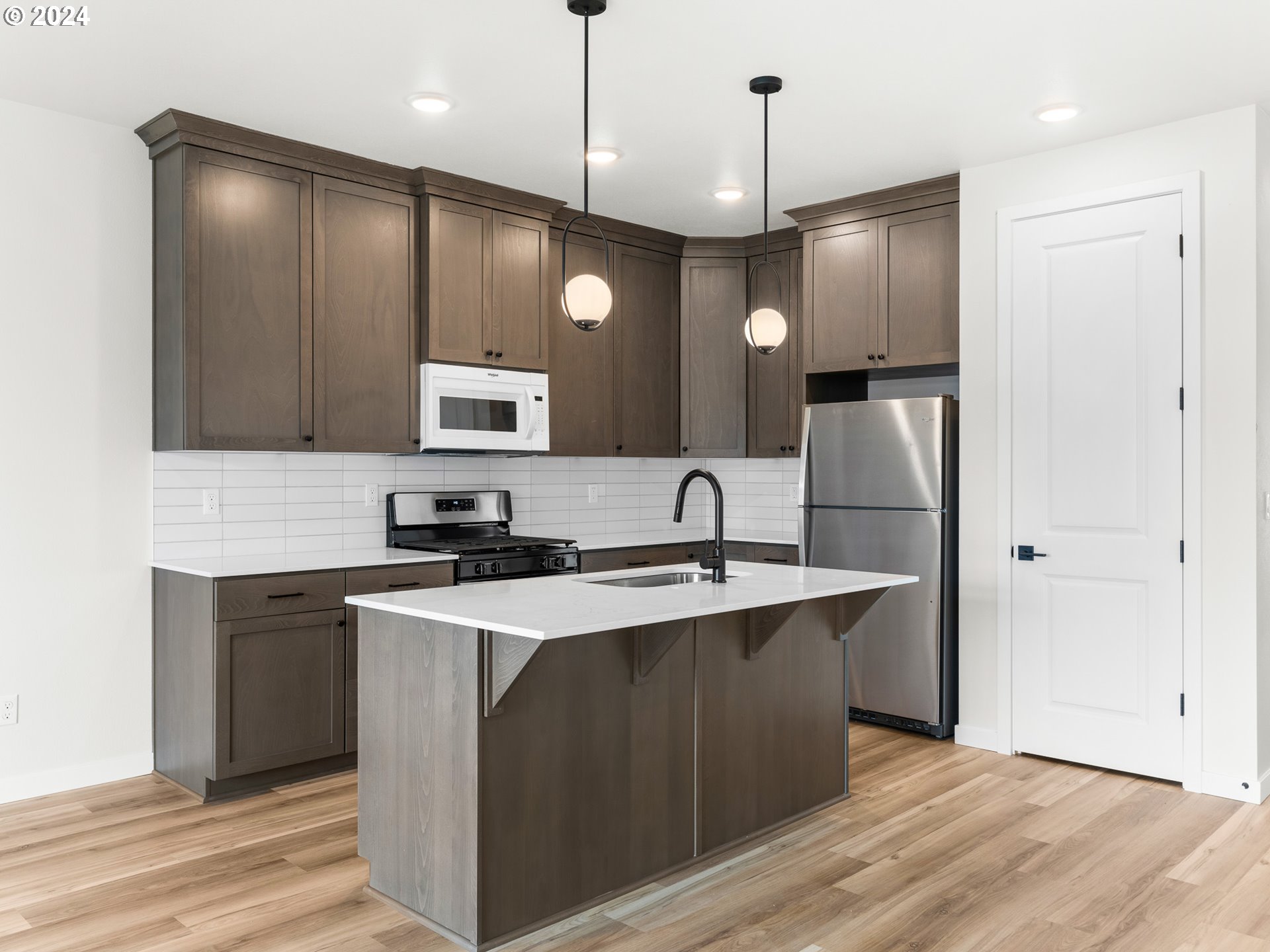 331 SE JETTY AVE, Lincoln City, OR, 97367