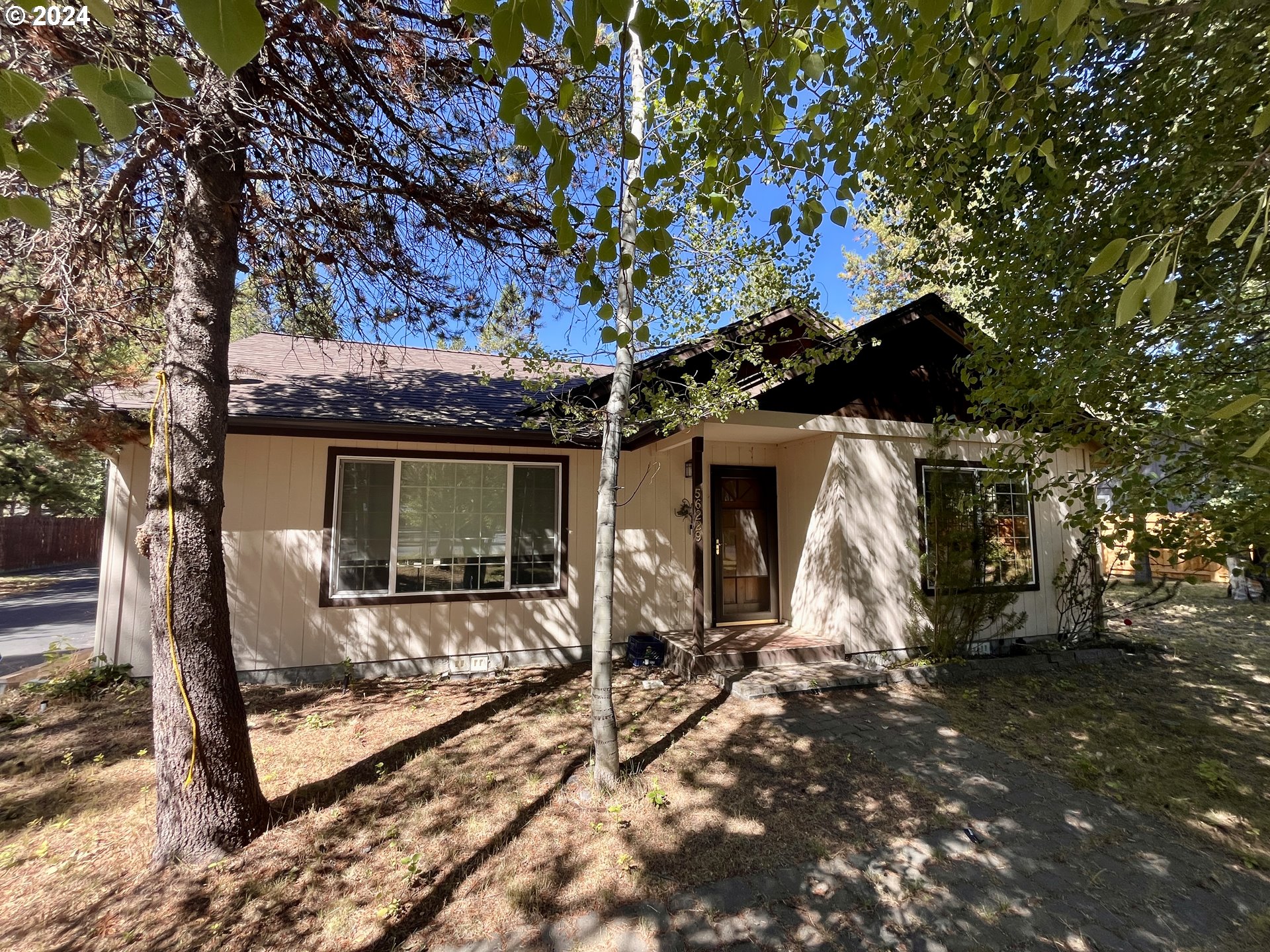 Photo of 56229 BUFFLEHEAD RD Bend OR 97707