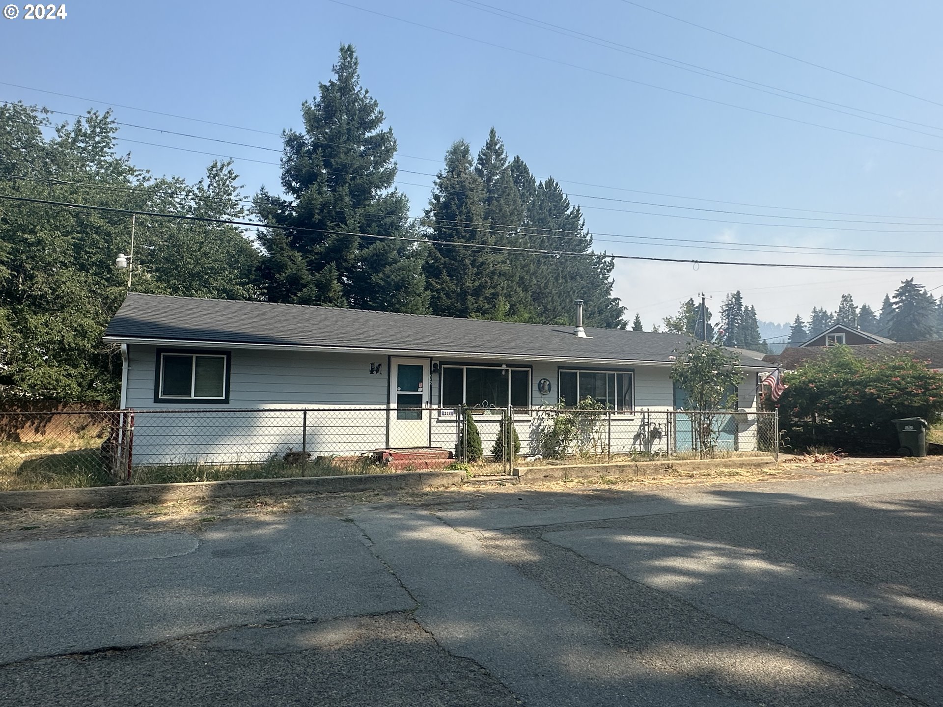 Photo of 235 6TH ST Glendale OR 97442