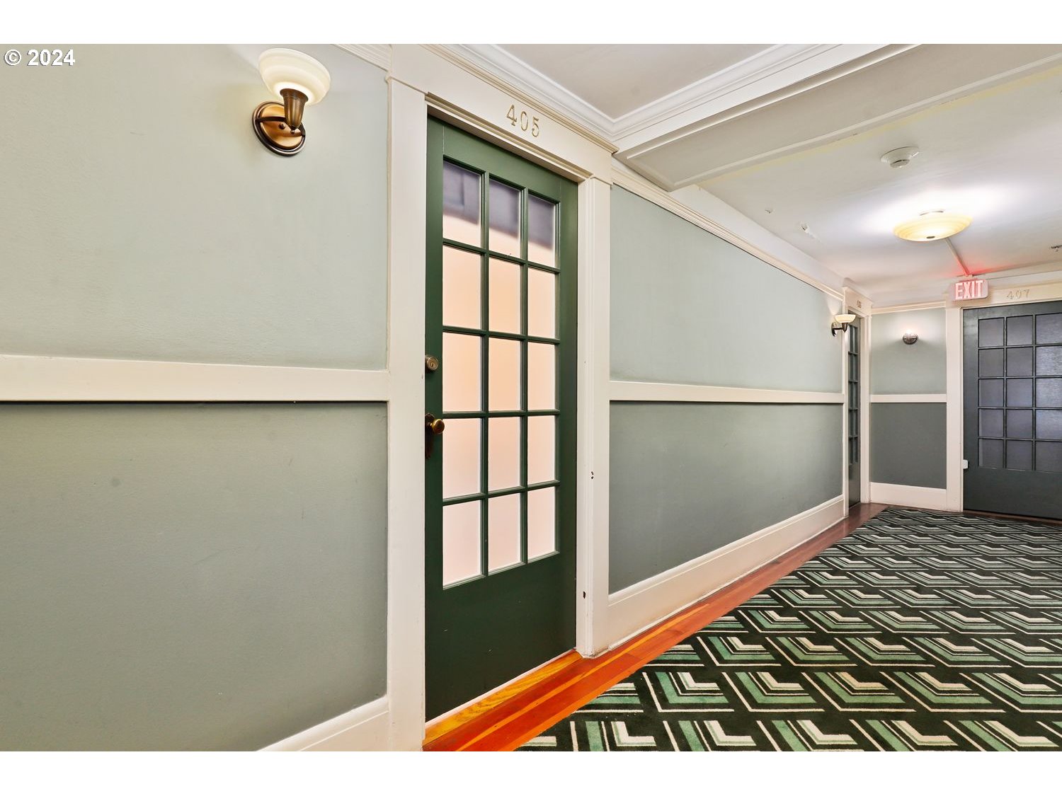 Photo #6: 24257463 Listing 