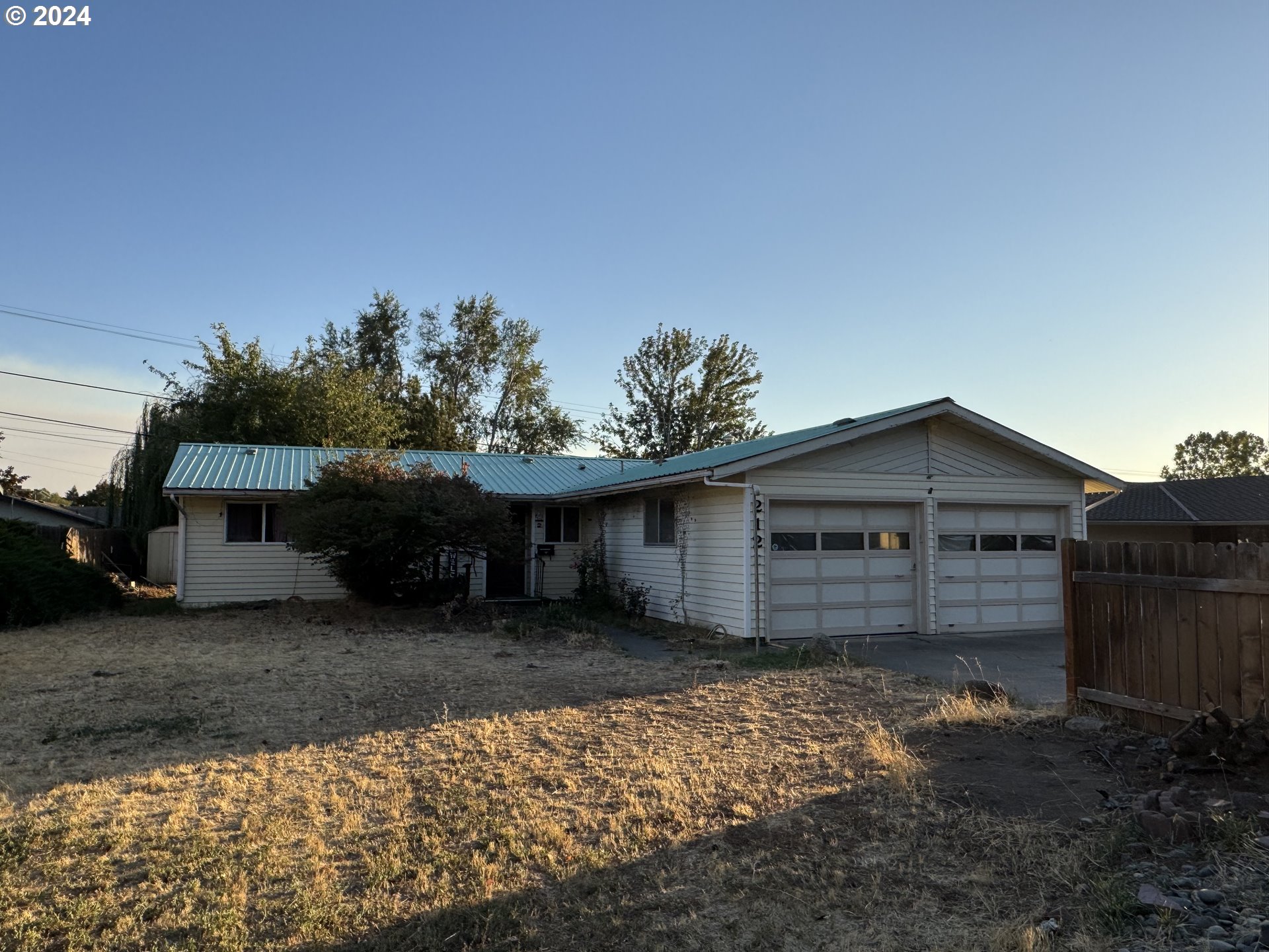 Photo of 2120 OLSON AVE Pendleton OR 97801