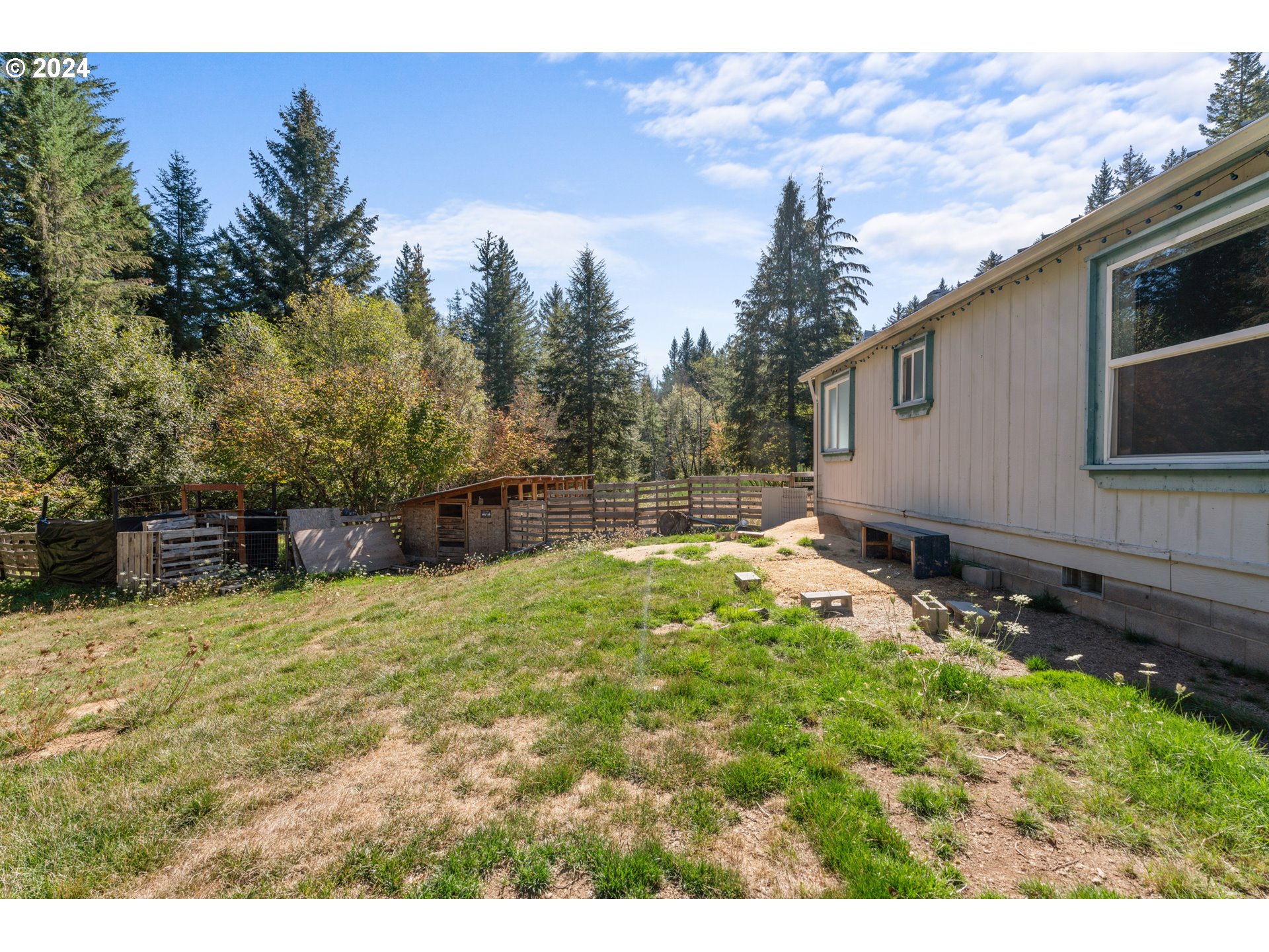 801  Hemlock Rd, Carson, WA 98610