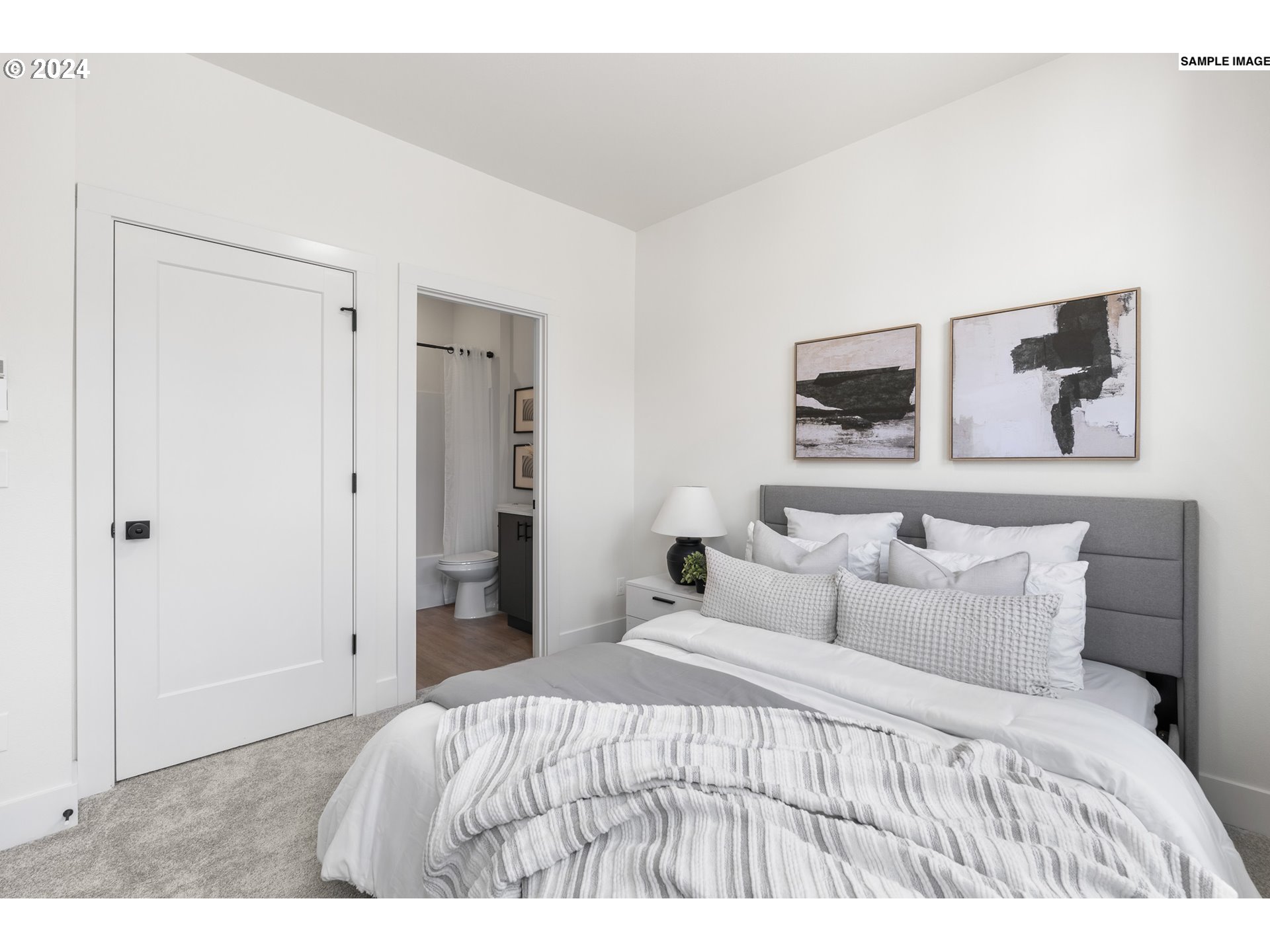 Photo #6: 24259800 Listing 