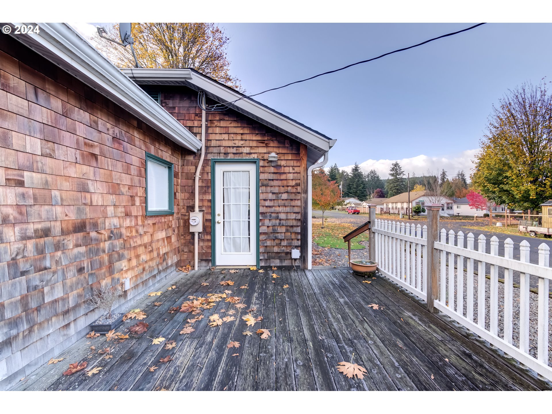 214  Jackson St, Ryderwood, WA 98581