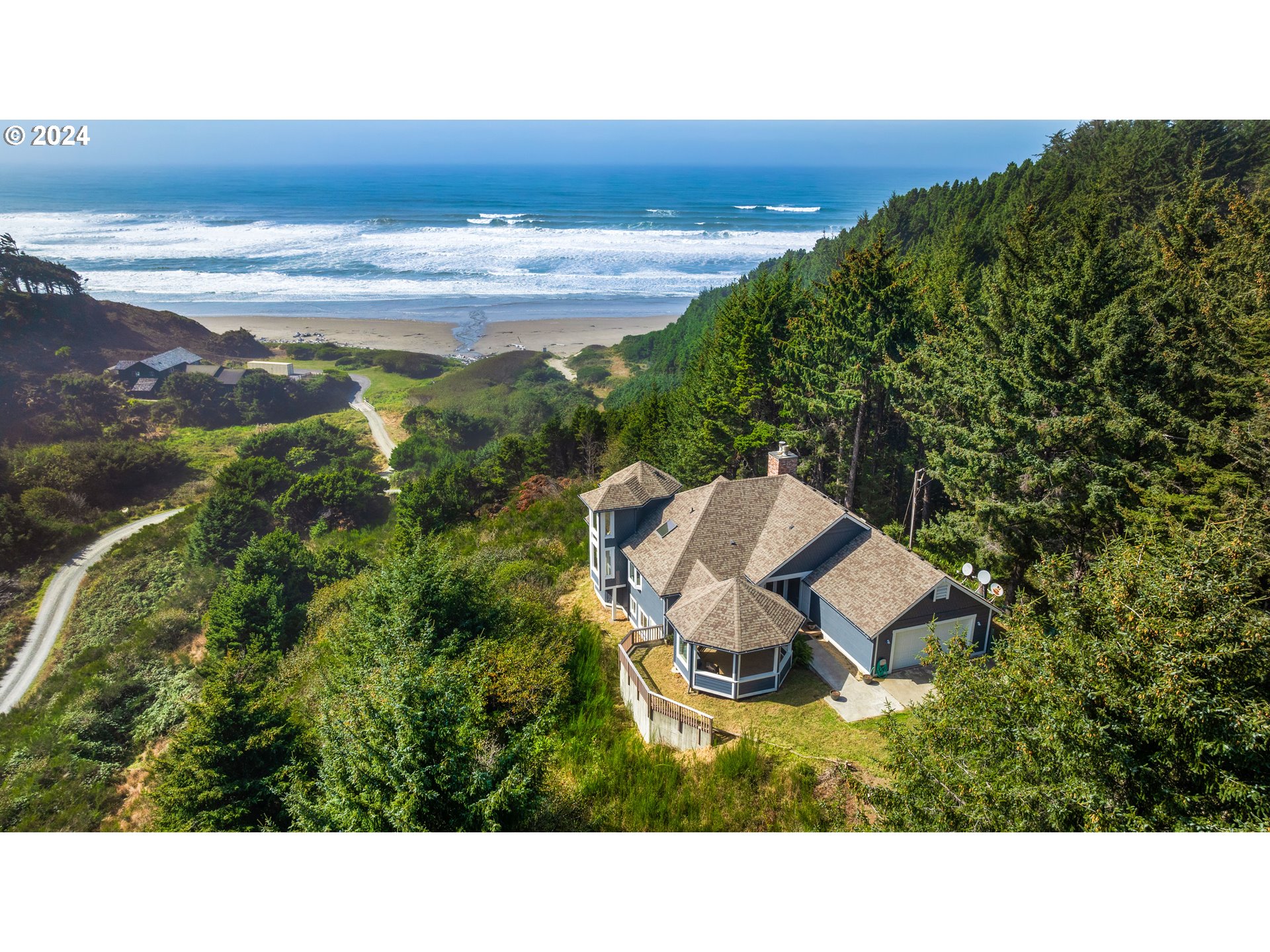 Photo of 88769 AGATE LN Bandon OR 97411