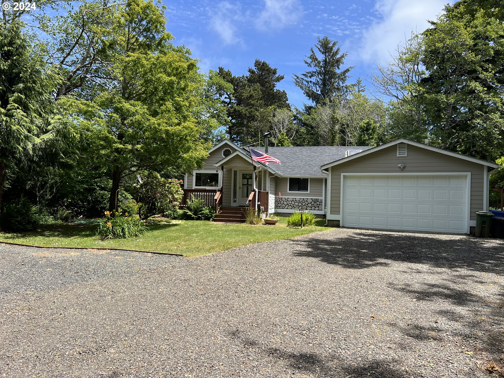 Photo of 9151 Kinglet ST Seal Rock OR 97376