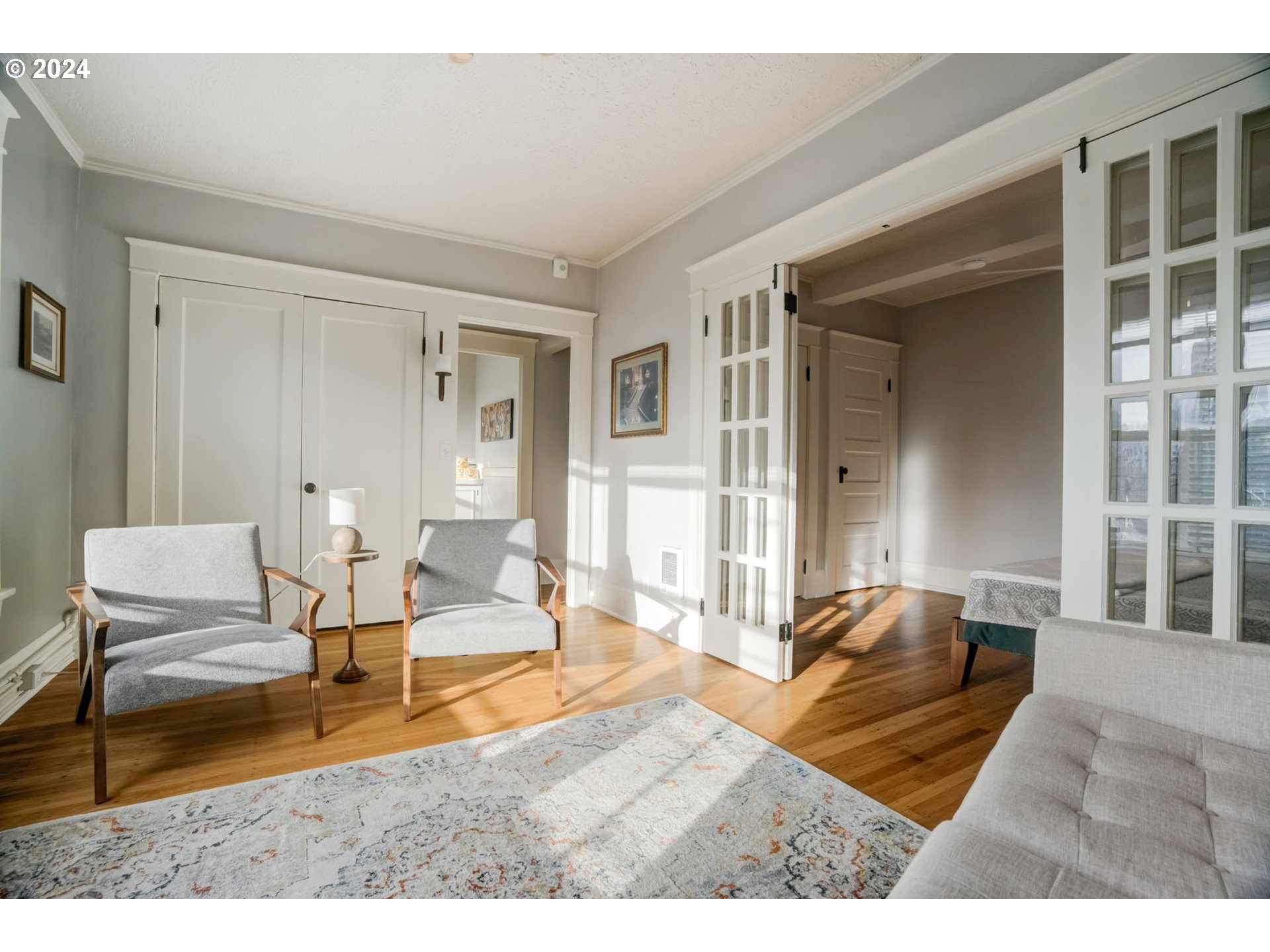 Photo #5: 24275649 Listing 