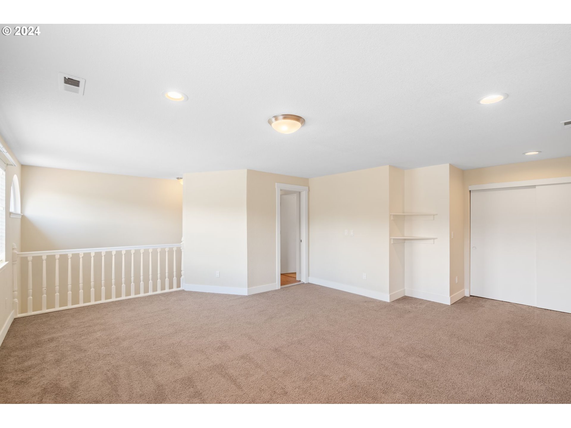 15410 NE 47th Cir, Vancouver, WA 98682