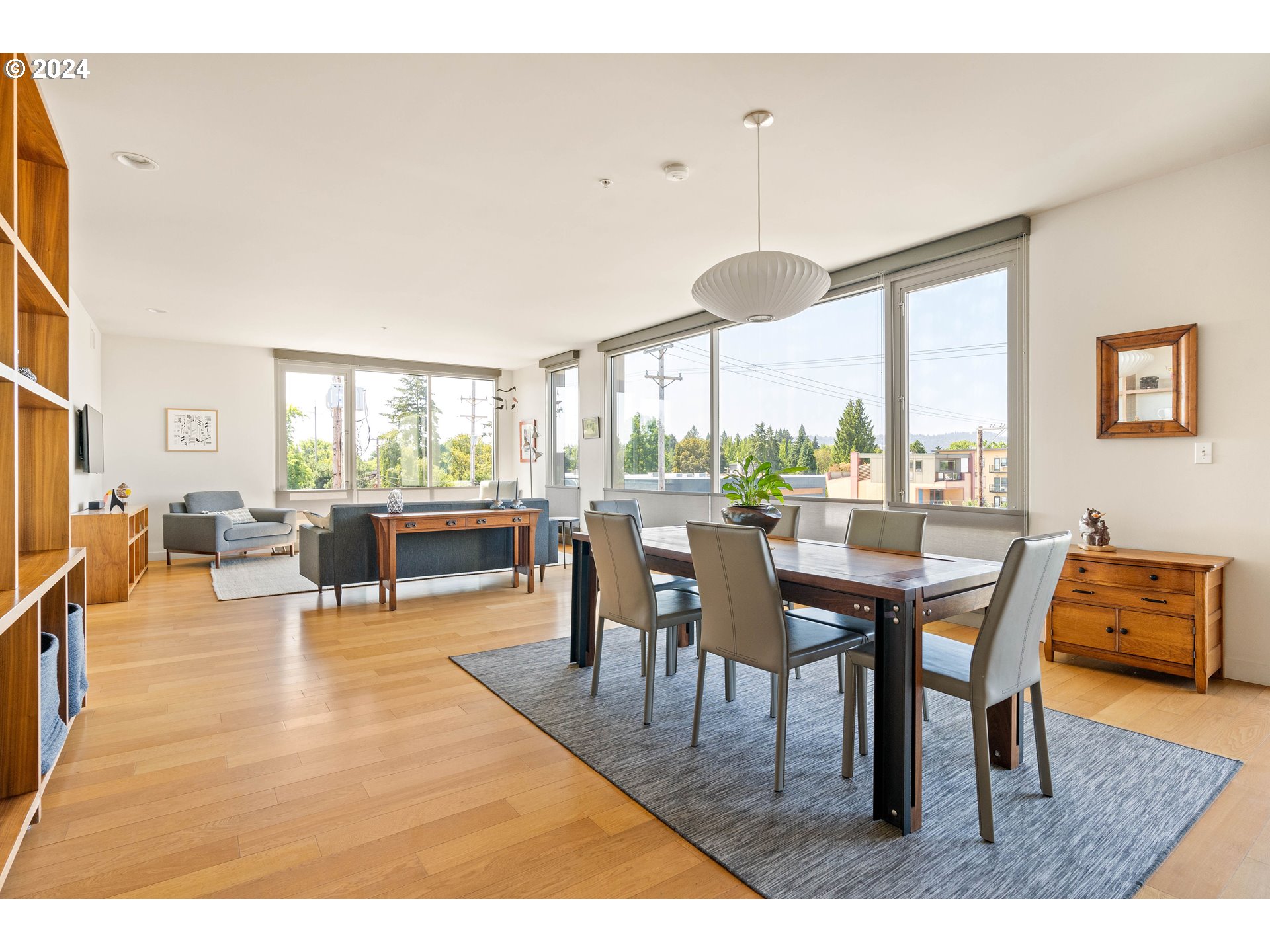 Photo #6: 24285418 Listing 