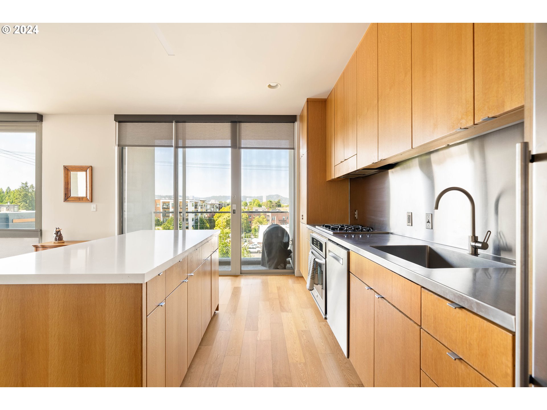 Photo #4: 24285418 Listing 
