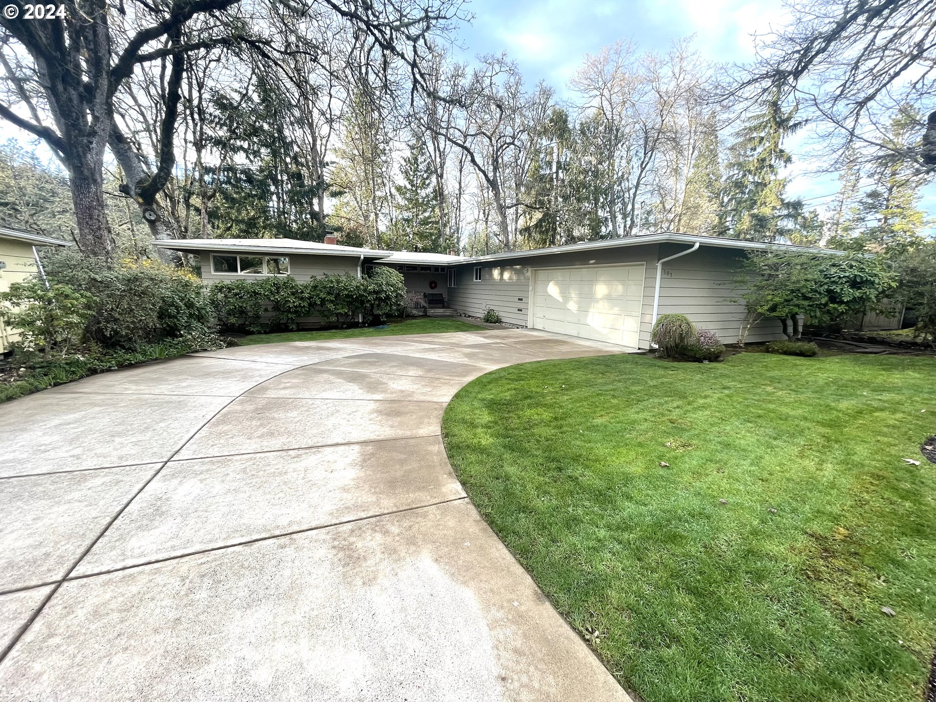 191 W 36TH AVE
