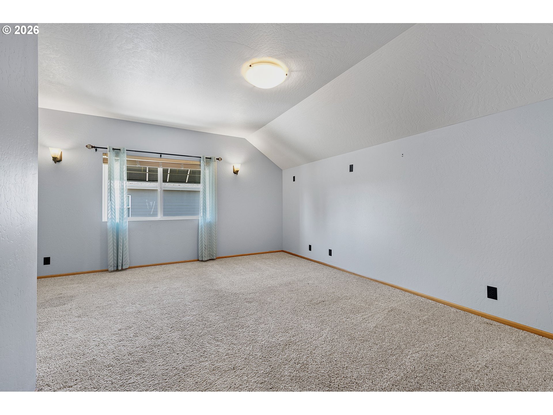 Property photo 32 of 48