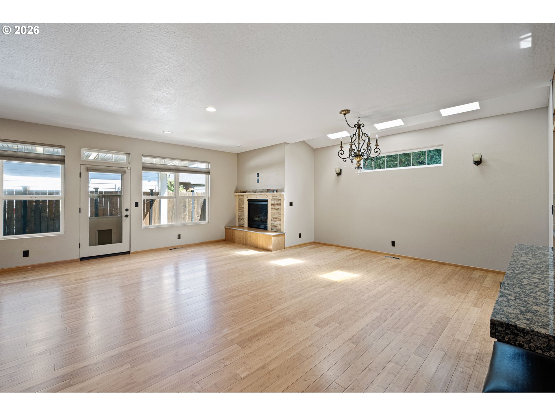 Property photo 9 of 48
