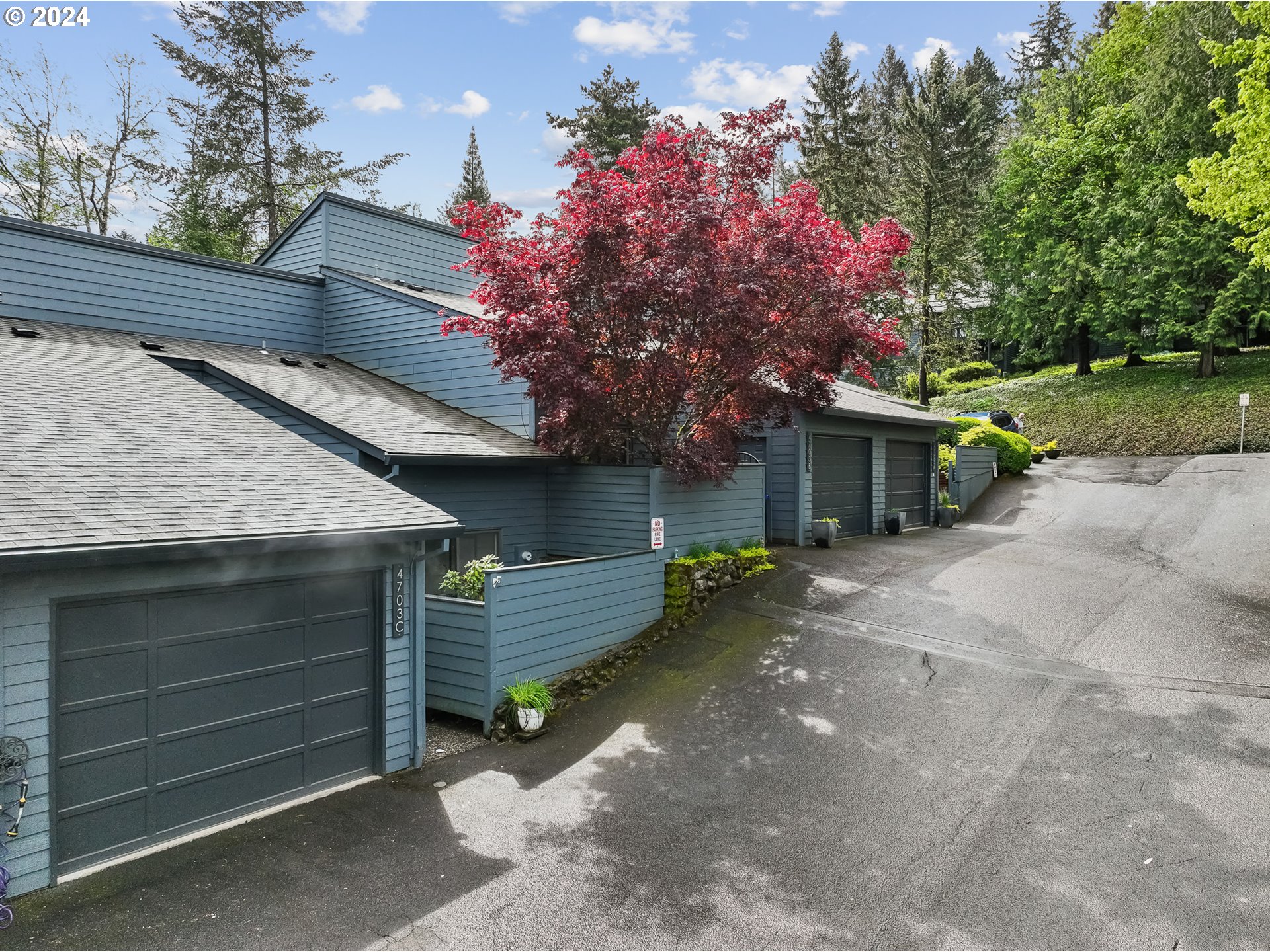 More Details about MLS # 24286944 : 4703 SW CALDEW ST C