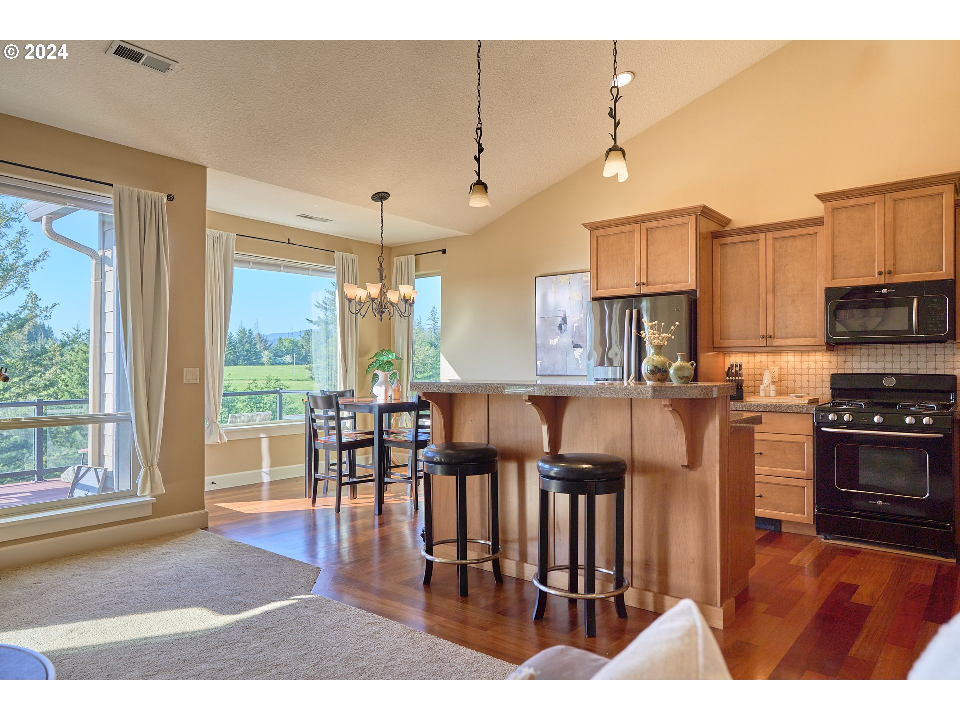 4159  Forest View Dr, Washougal, WA 98671