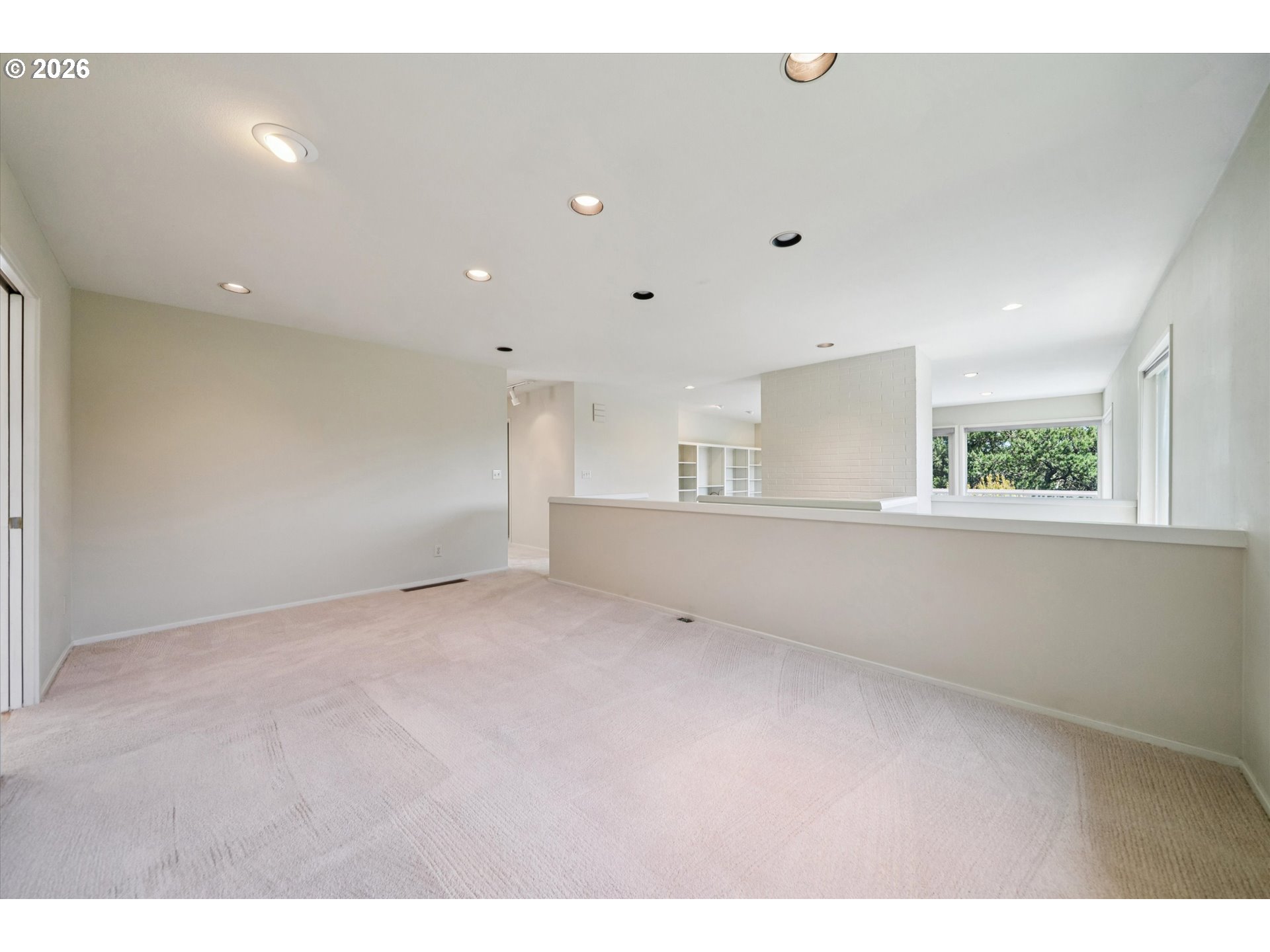 Photo #9: 242907065 Listing: Photo #9