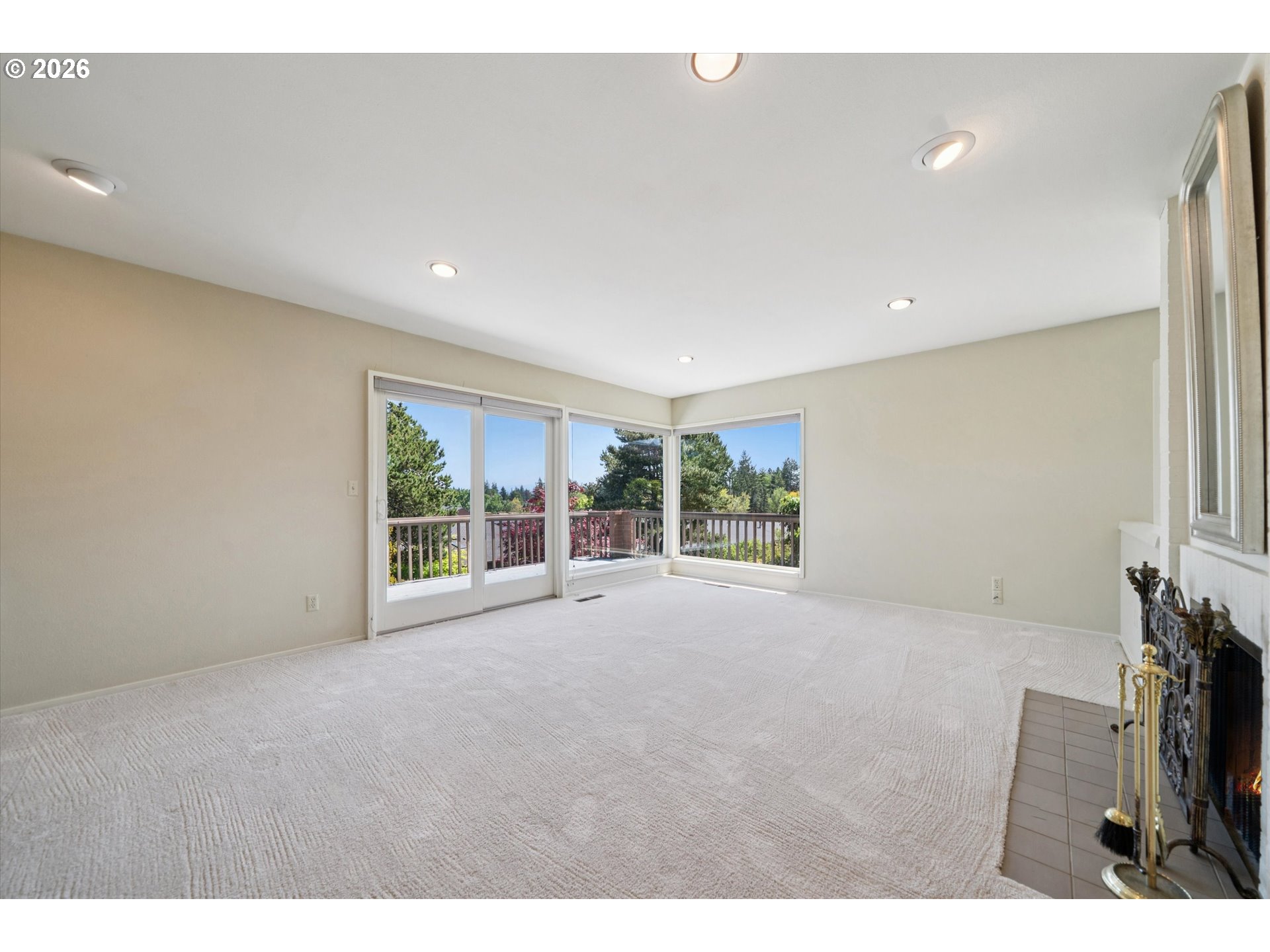 Photo #6: 242907065 Listing: Photo #6
