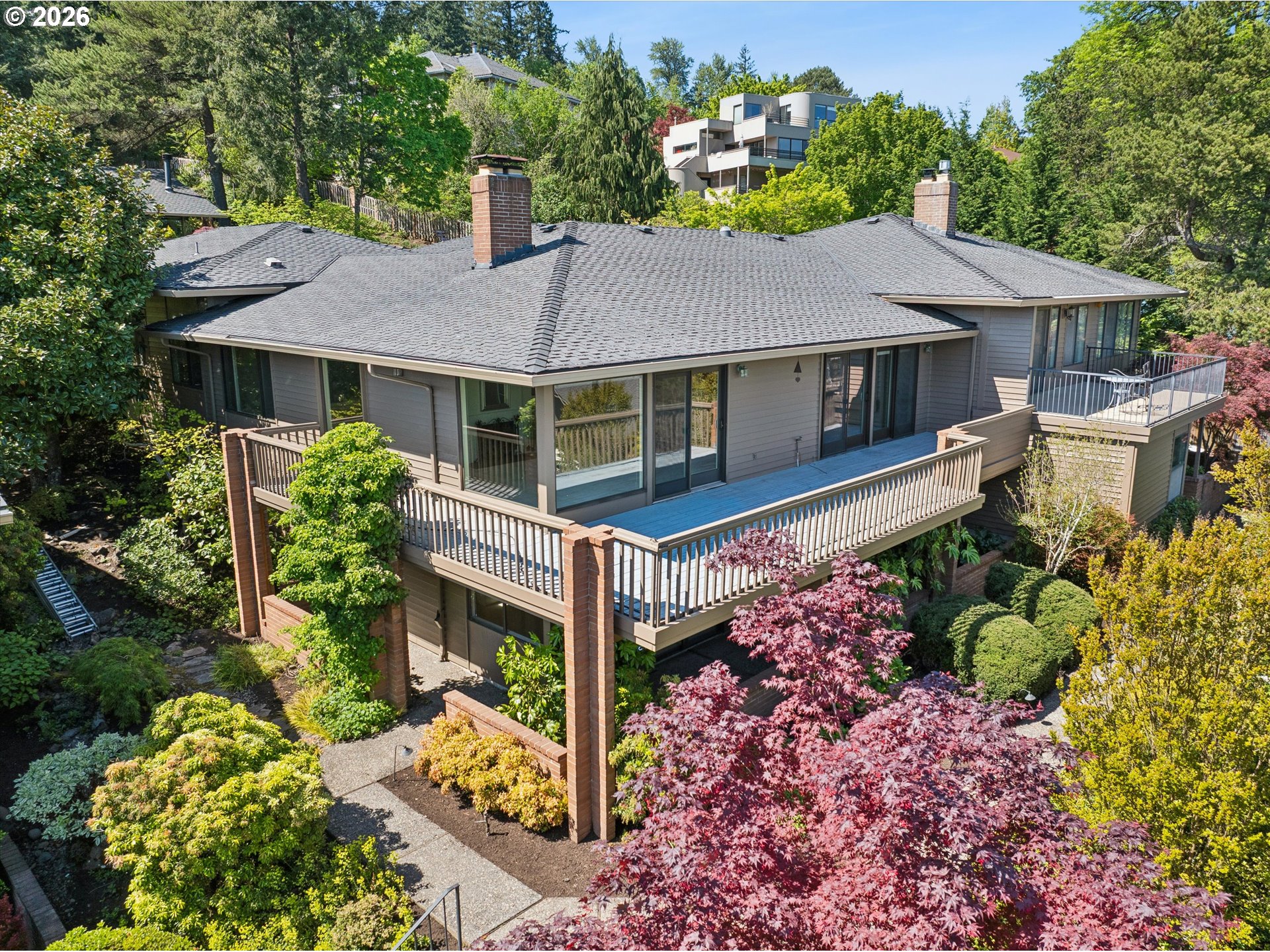 Photo #1: 242907065 Listing: Photo #1