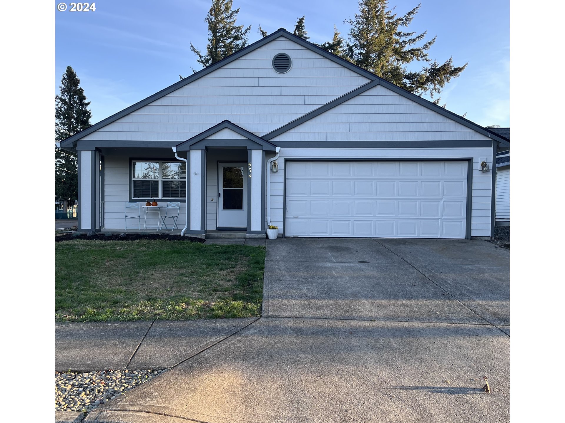 Photo of 634 12TH ST Troutdale OR 97060