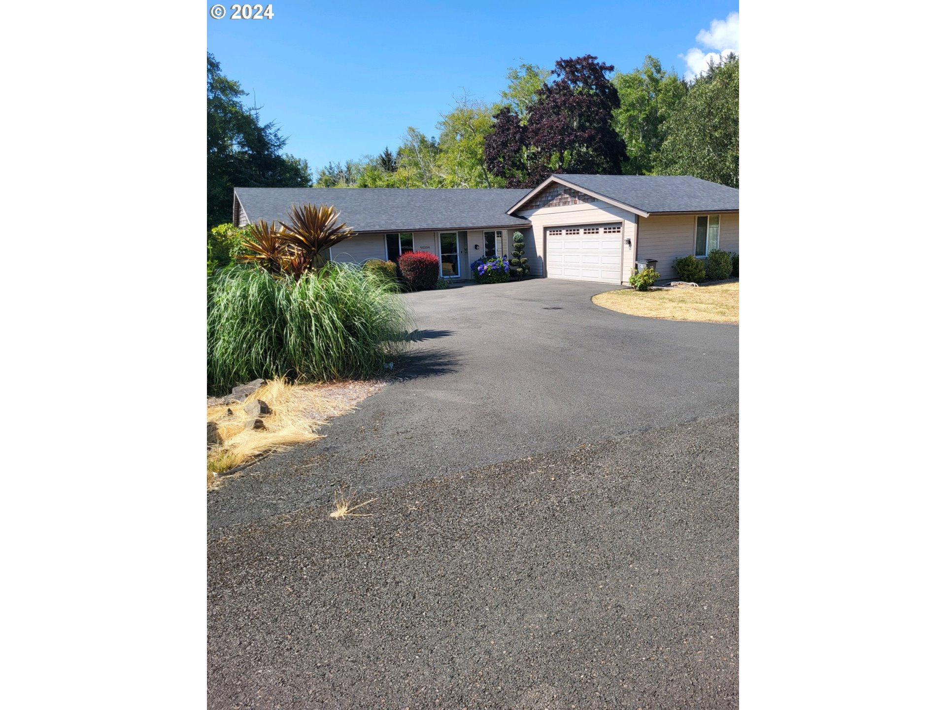 Photo of 90304 SHORELINE DR Warrenton OR 97146