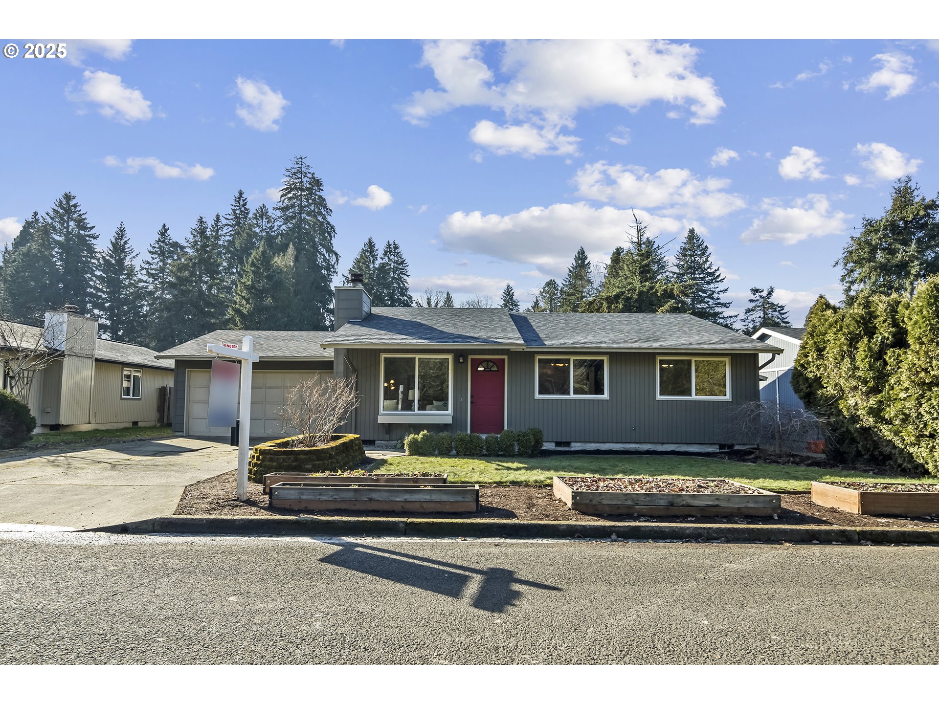 Photo of 17609 PARADISE DR Milwaukie OR 97267