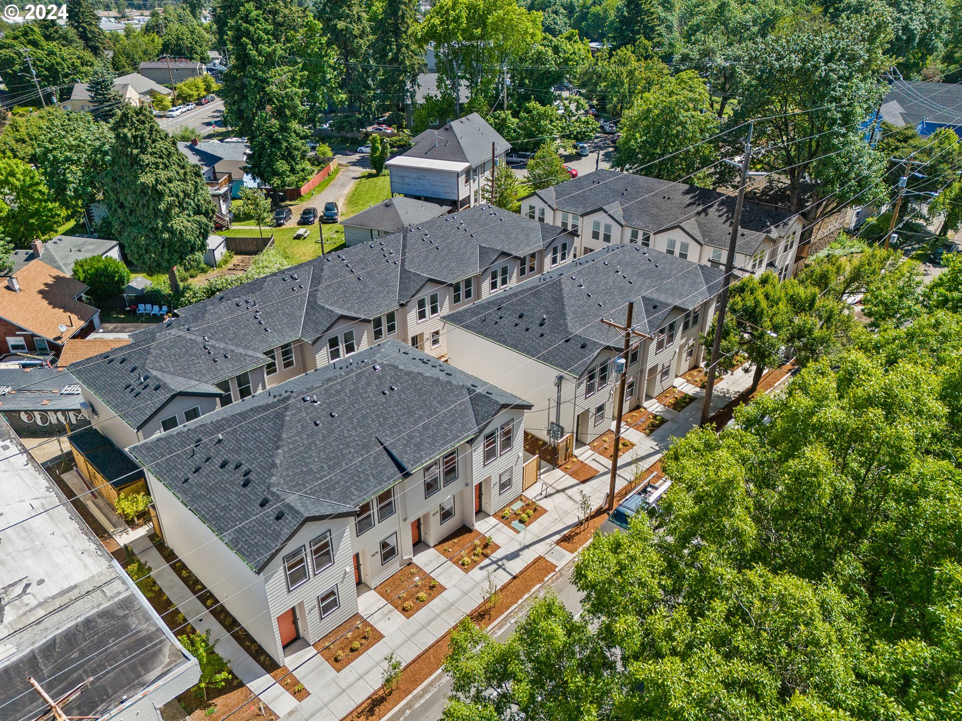 Photo #6: 24297617 Listing 