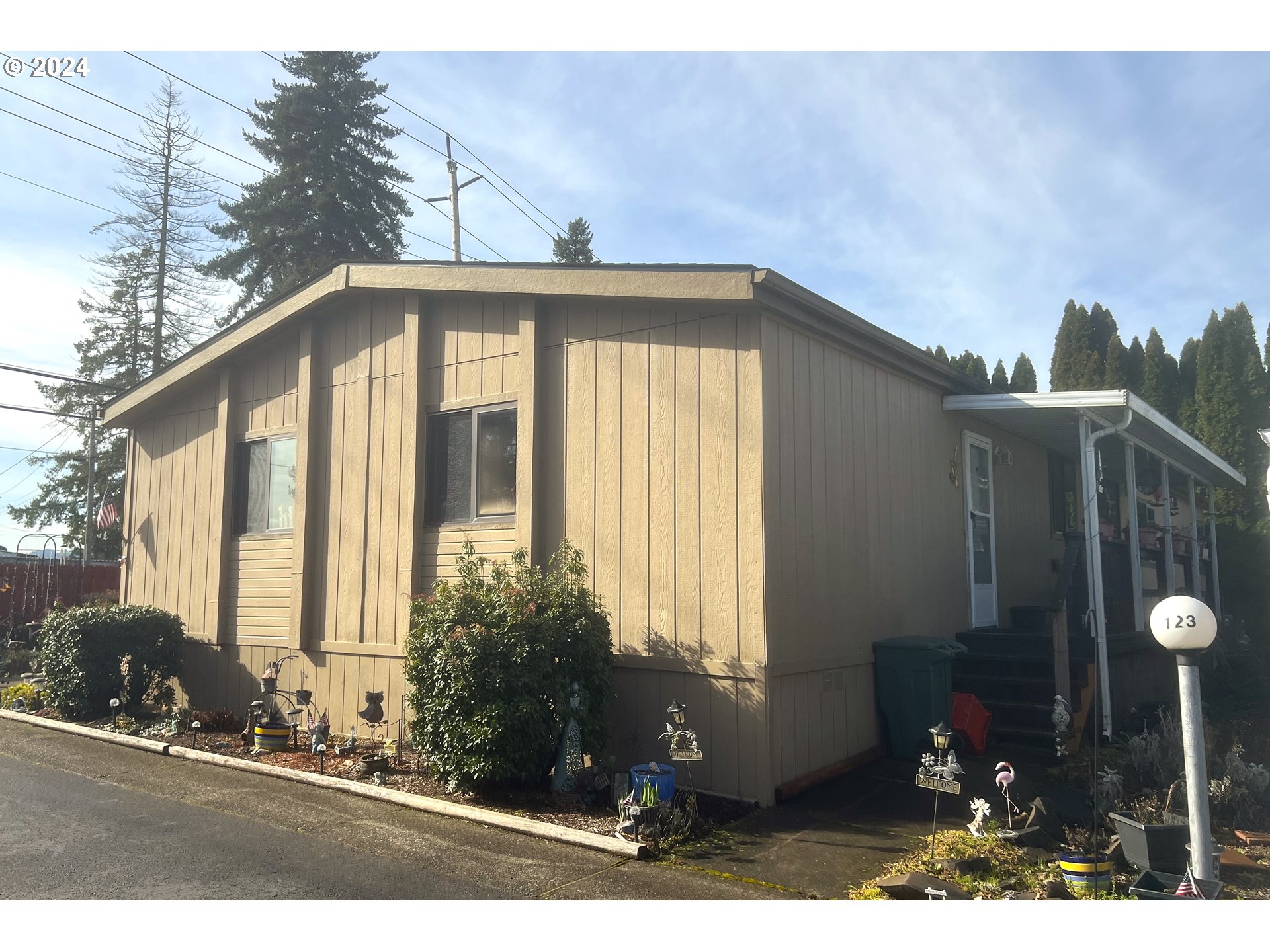 18485 SW PACIFIC DR 122, Tualatin, OR 97062