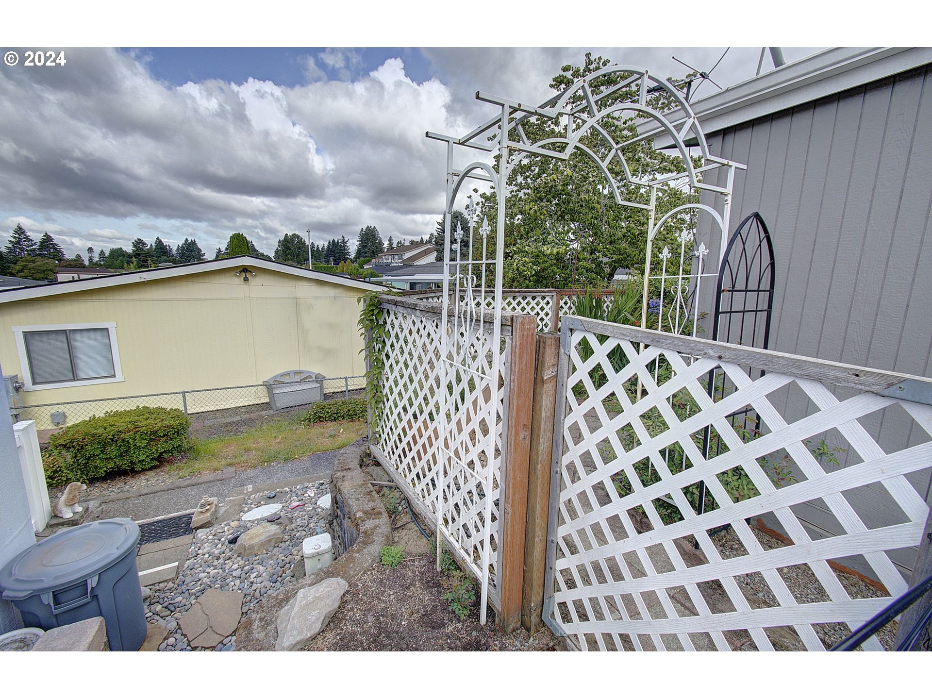 17401 SE 39th St #68, Vancouver, WA 98683