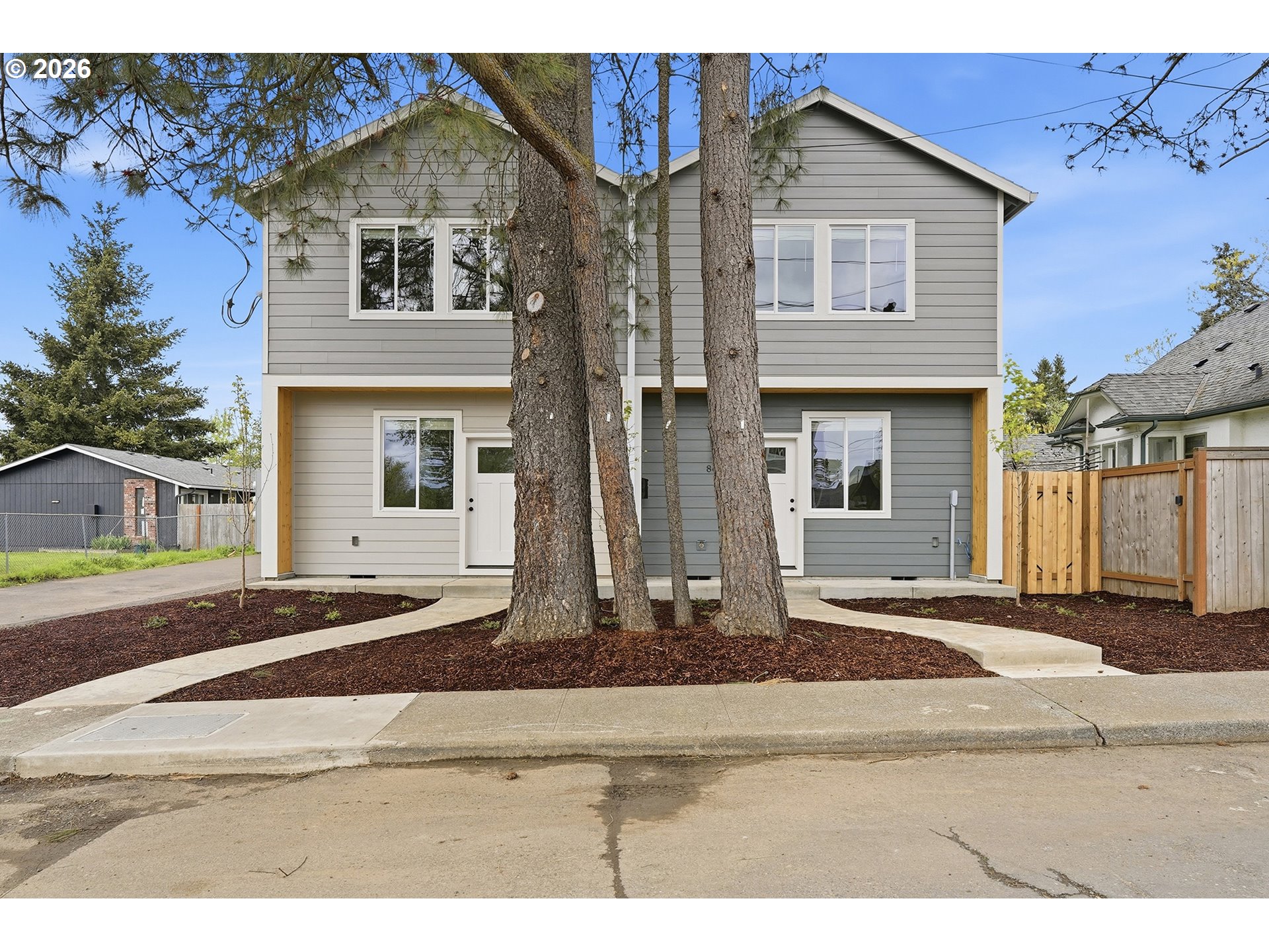 Photo #3: 242994040 Listing: Photo #3