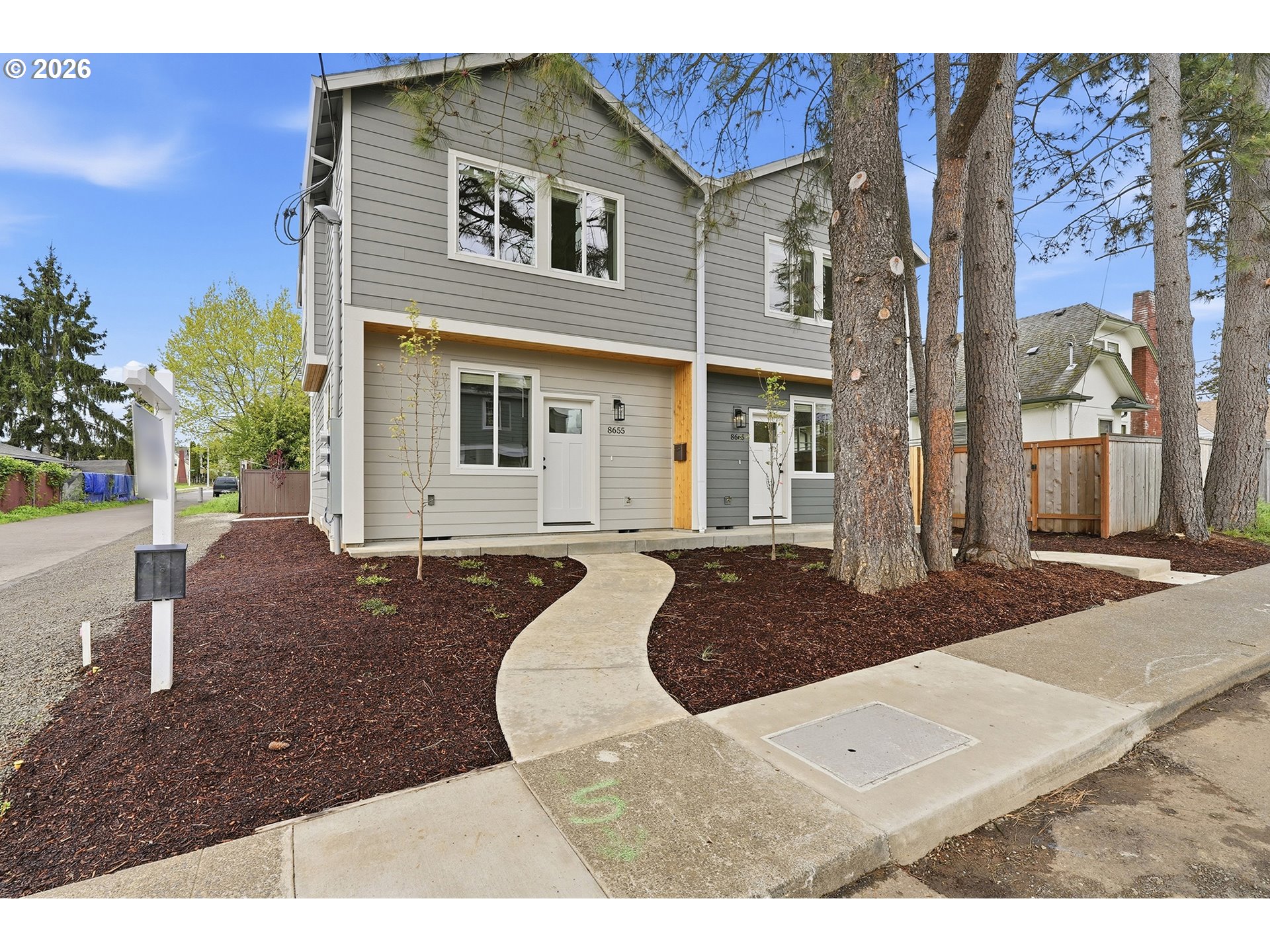 Photo #5: 242994040 Listing: Photo #5