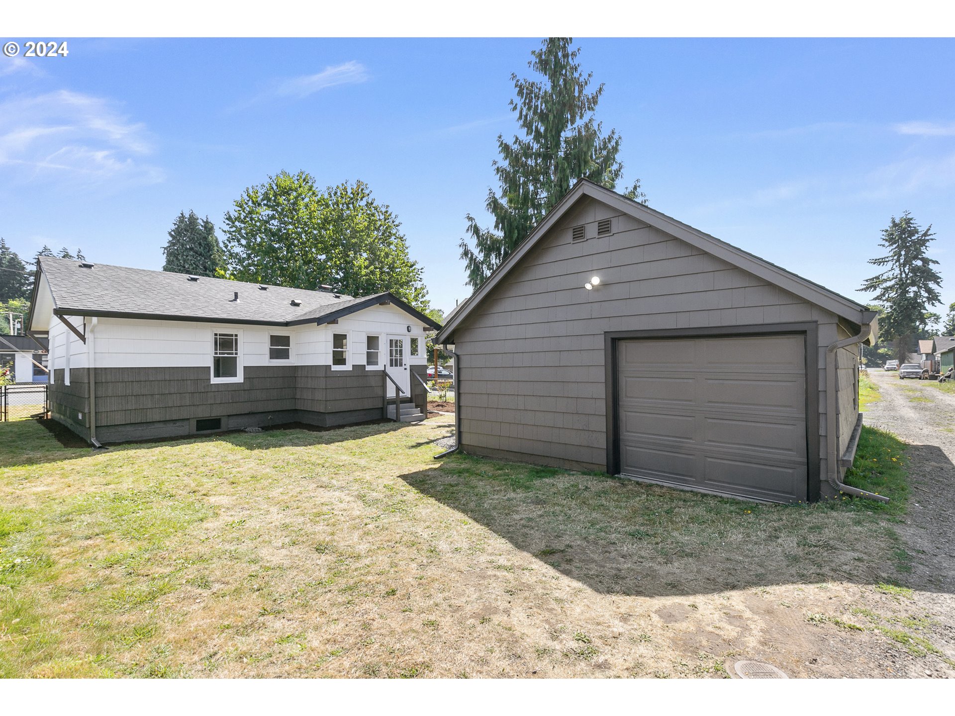 821 N Pacific Ave, Kelso, WA 98626