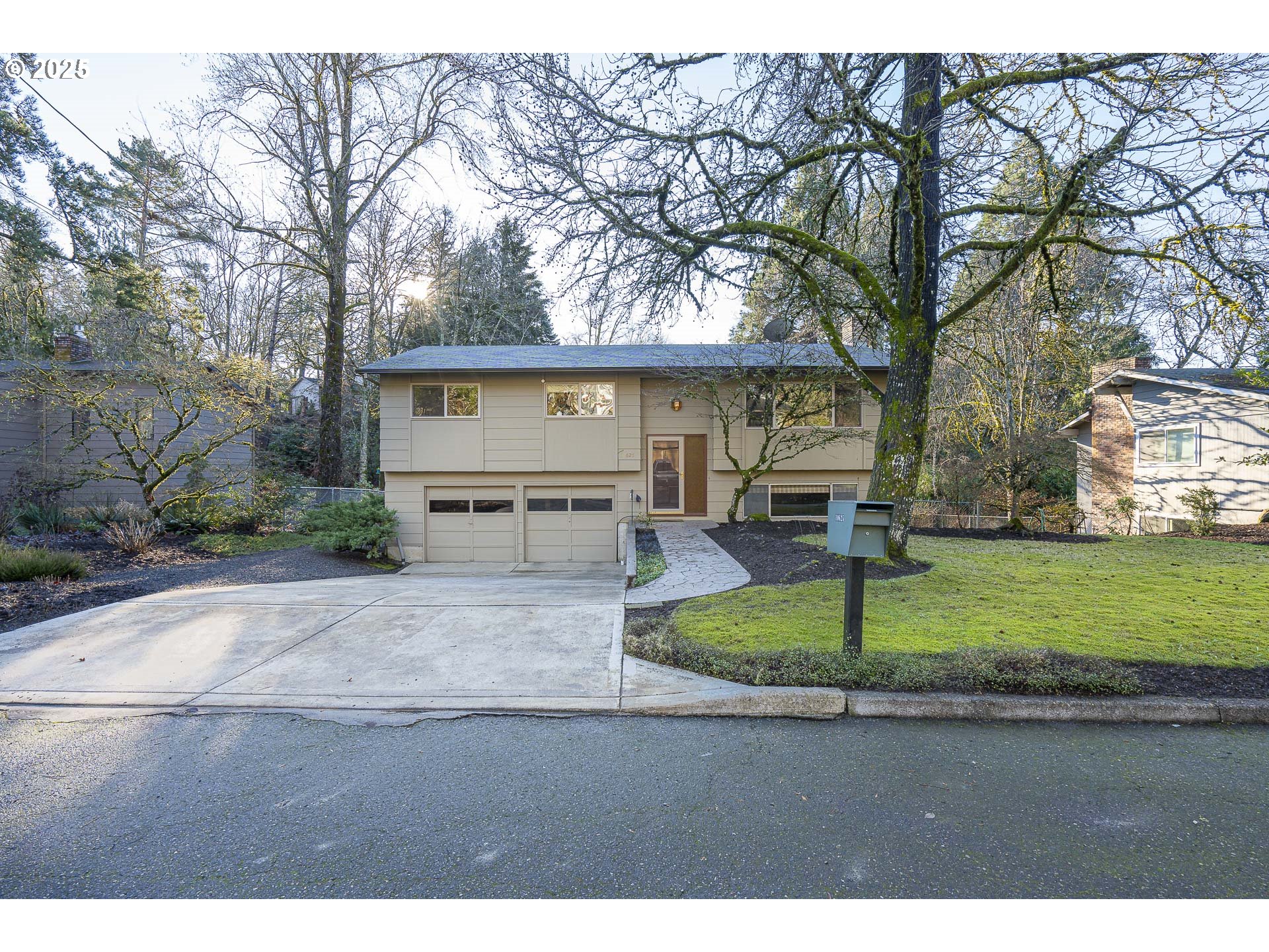 Photo of 10625 64TH DR Portland OR 97219