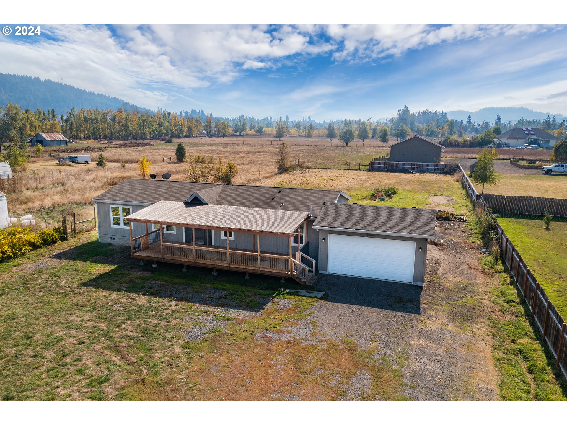 Photo of 33004 CAMAS SWALE RD Creswell OR 97426