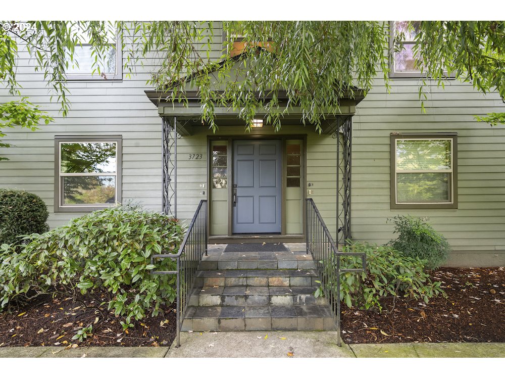 3723 SE 42ND AVE Unit A, Portland OR 97206