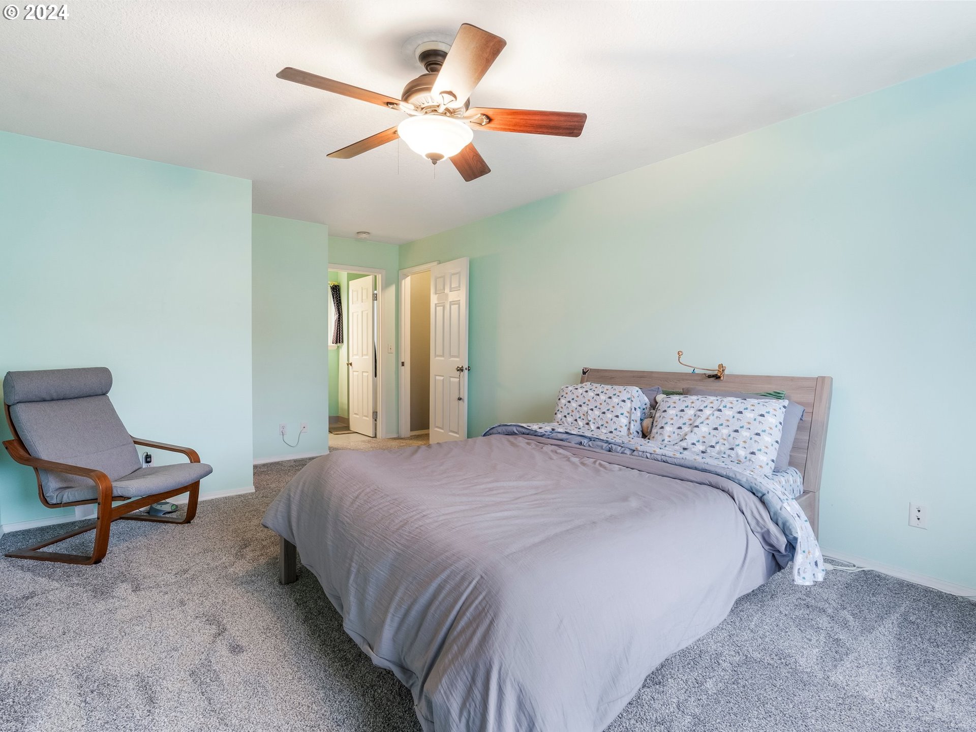 Photo #4: 24317900 Listing 