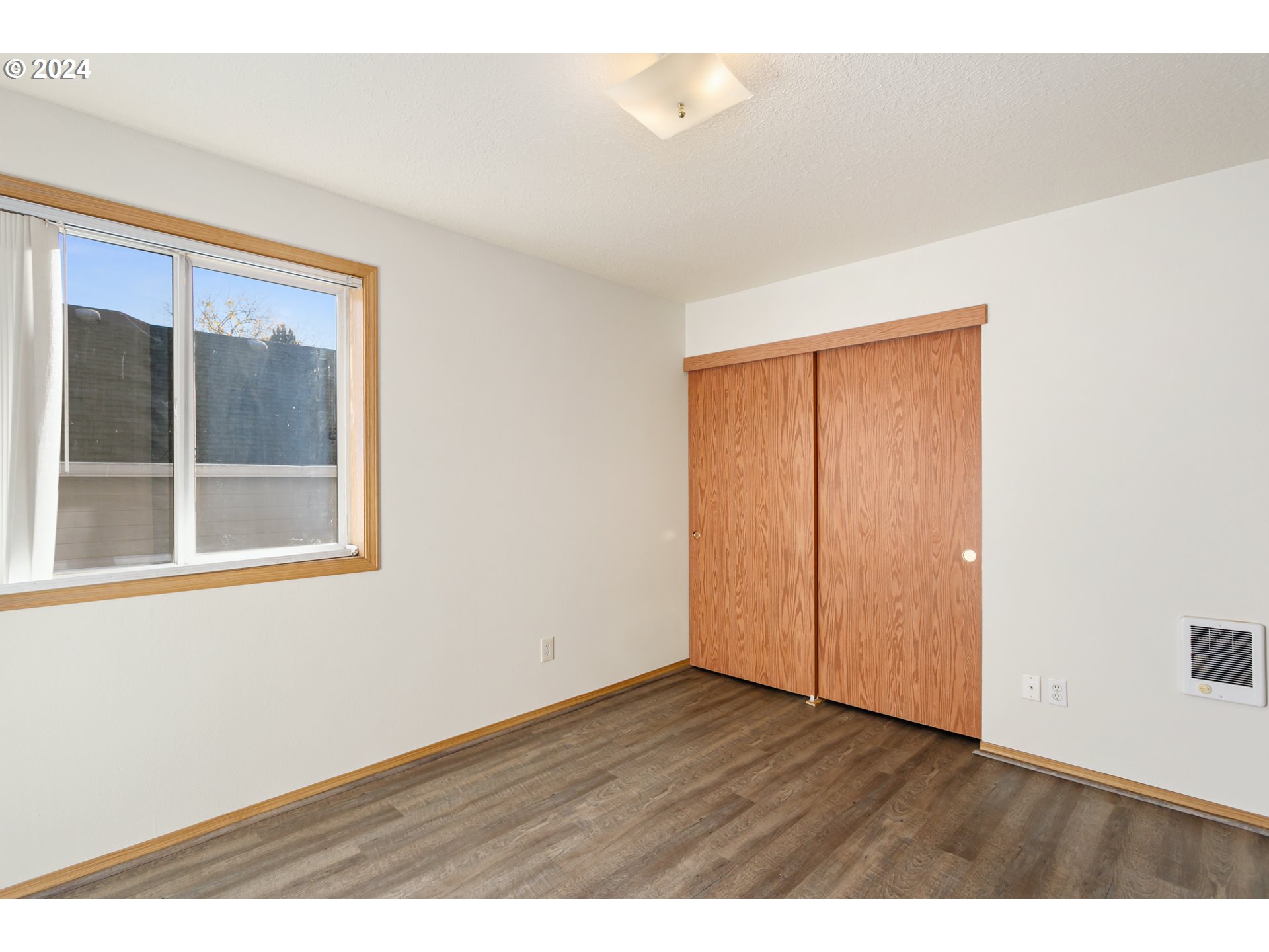 Photo #2: 24326123 Listing 