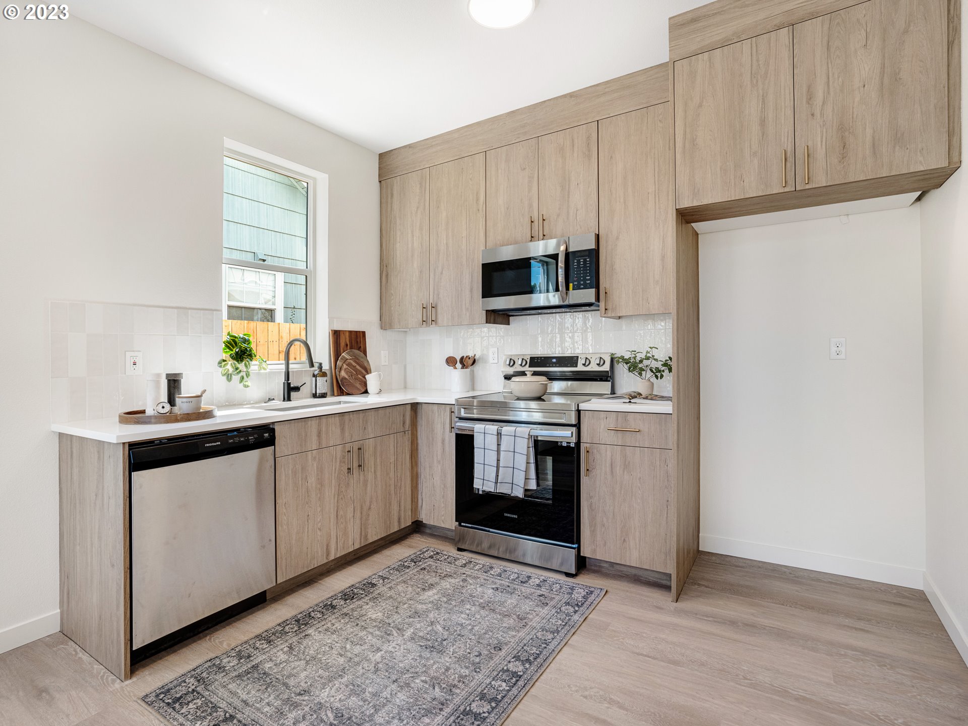 Photo #5: 24326664 Listing 