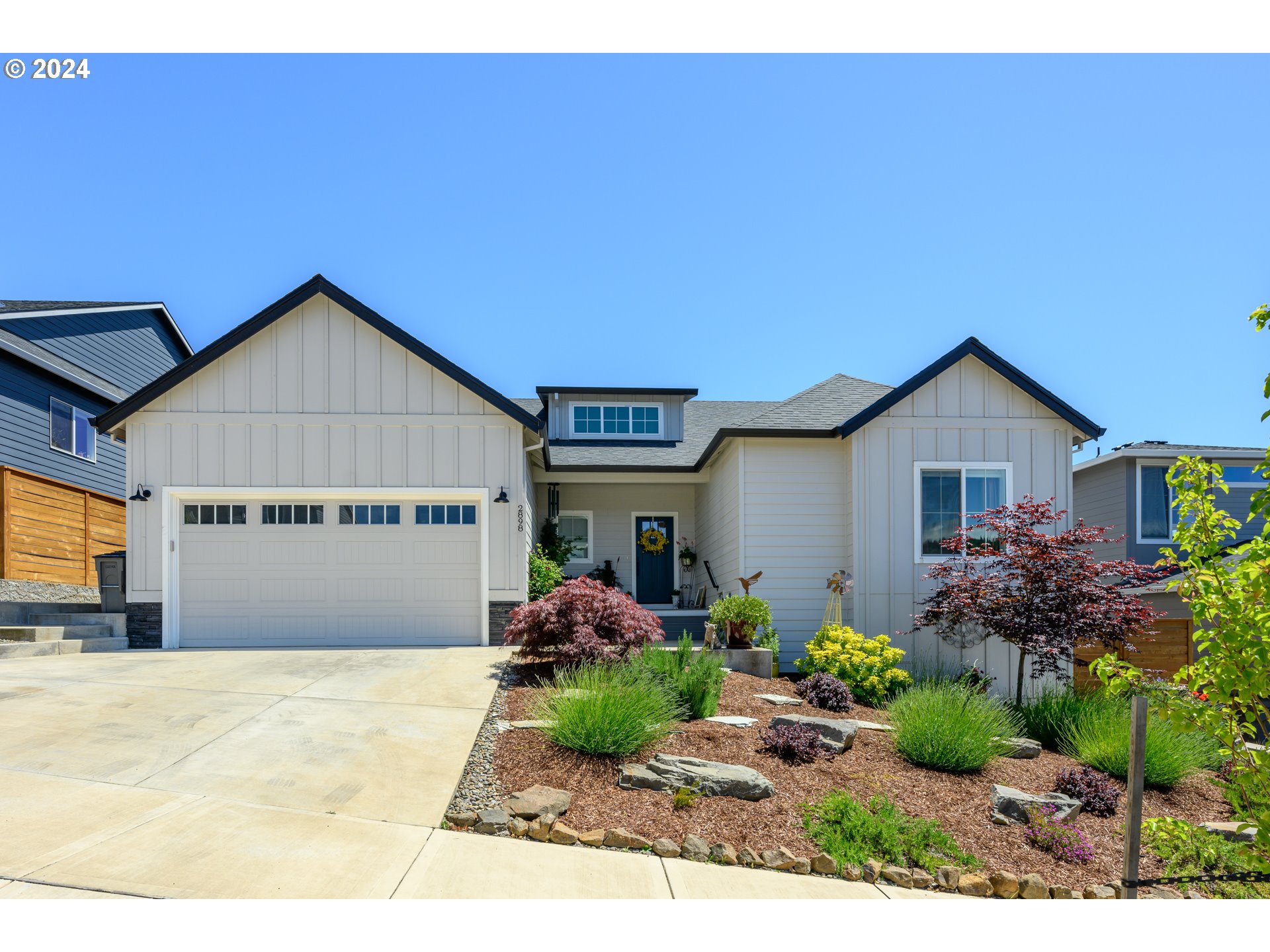 Photo of 2898 MT ASHLAND LN McMinnville OR 97128