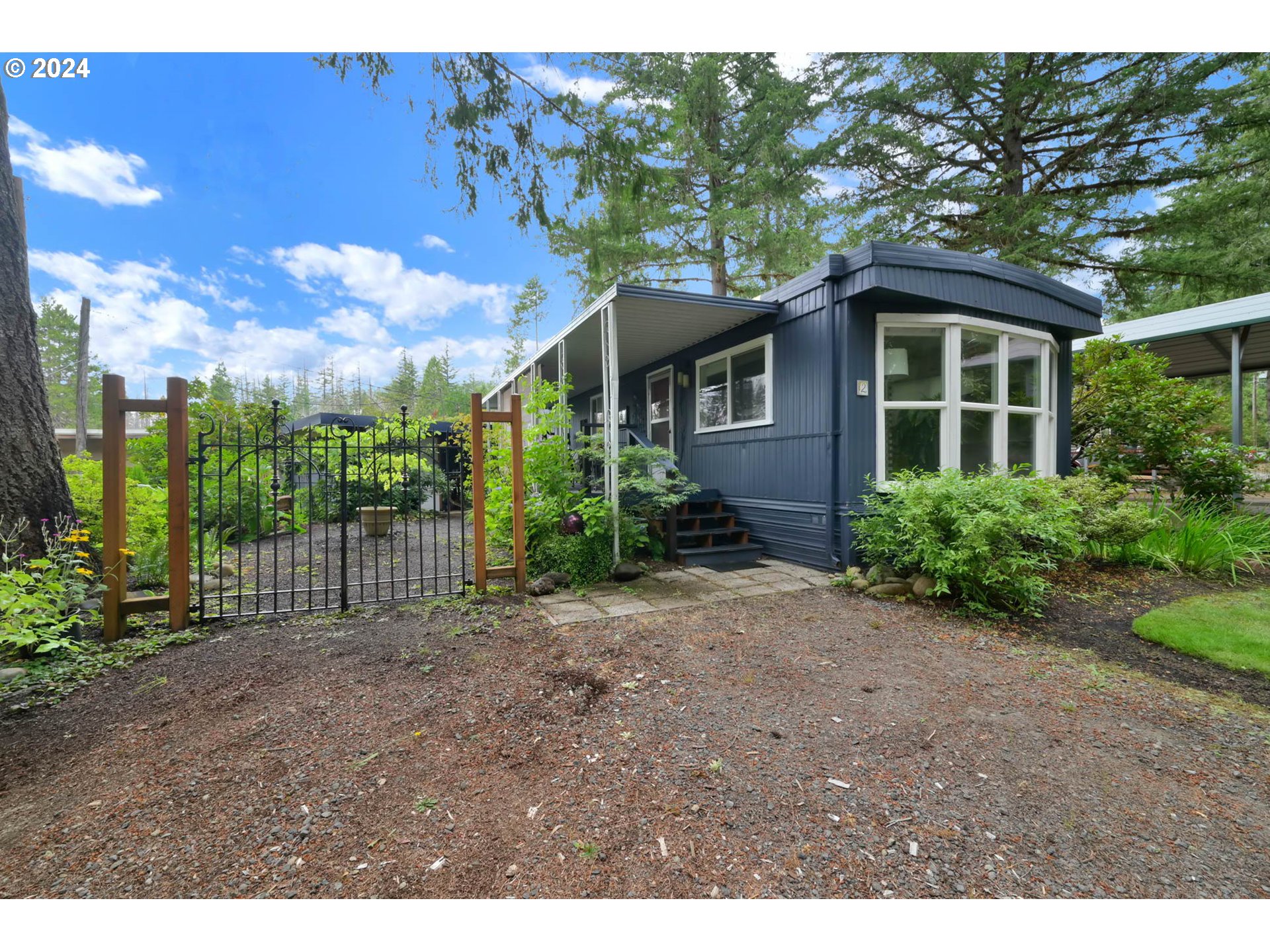 Photo of 54655 MCKENZIE RIVER DR Blue River OR 97413