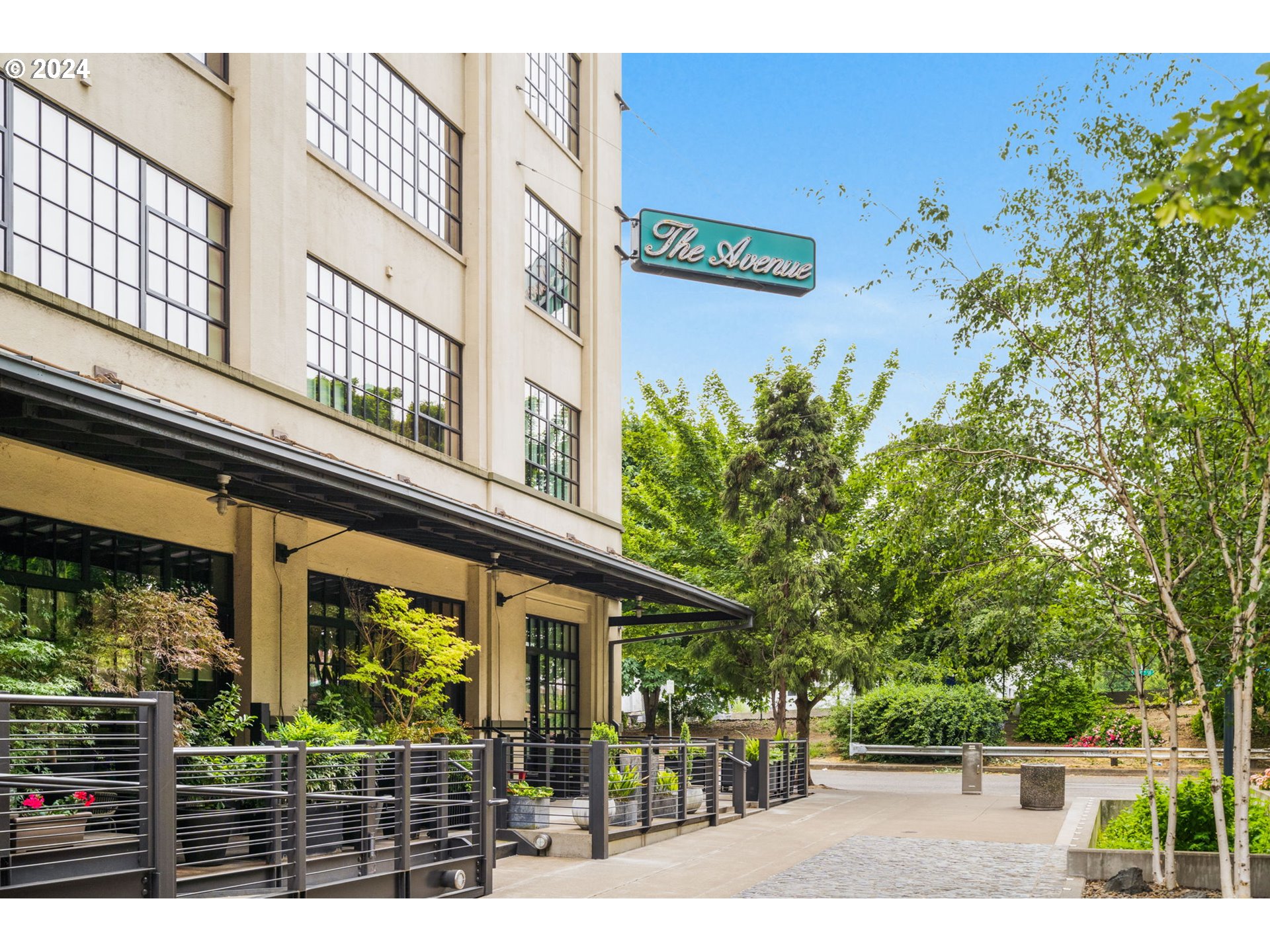 AVENUE LOFTS Condos for Sale