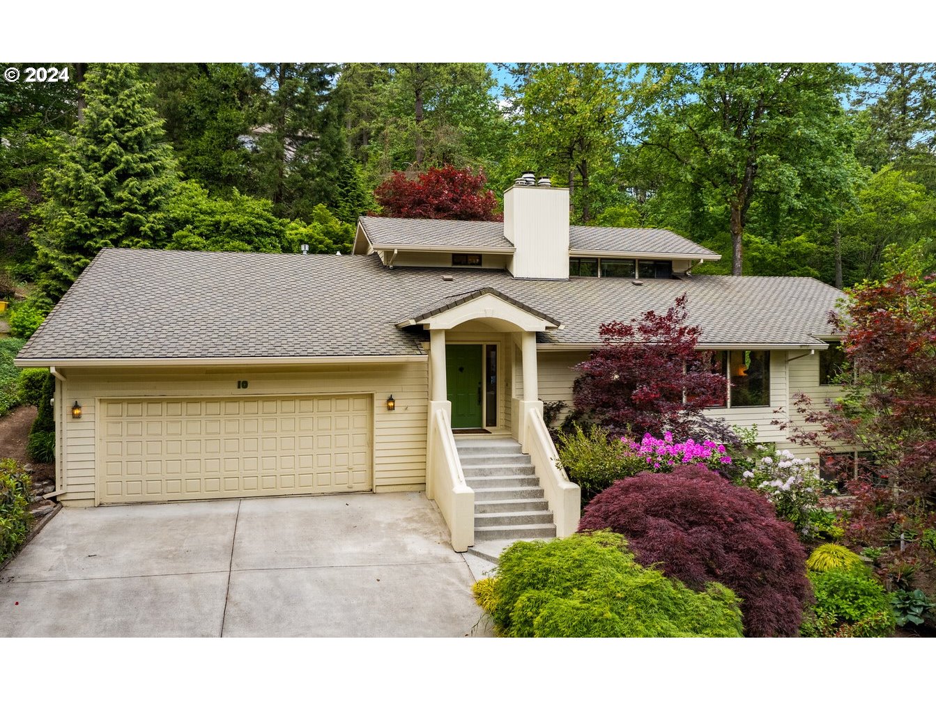 10 GROUSE TER, LAKE OSWEGO, OR 97035 Harnish Properties