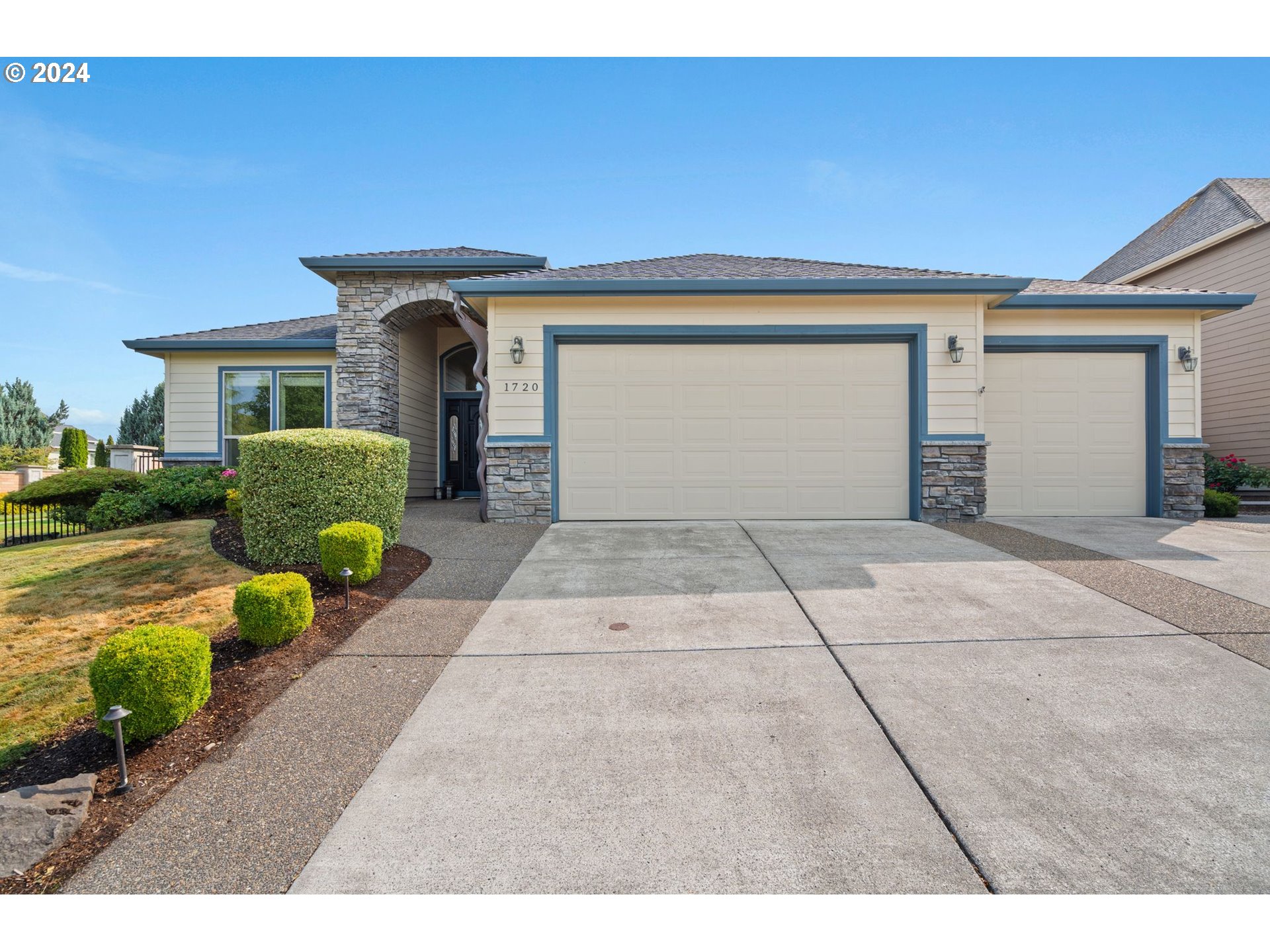 1720 S Taverner Dr, Ridgefield, WA 98642