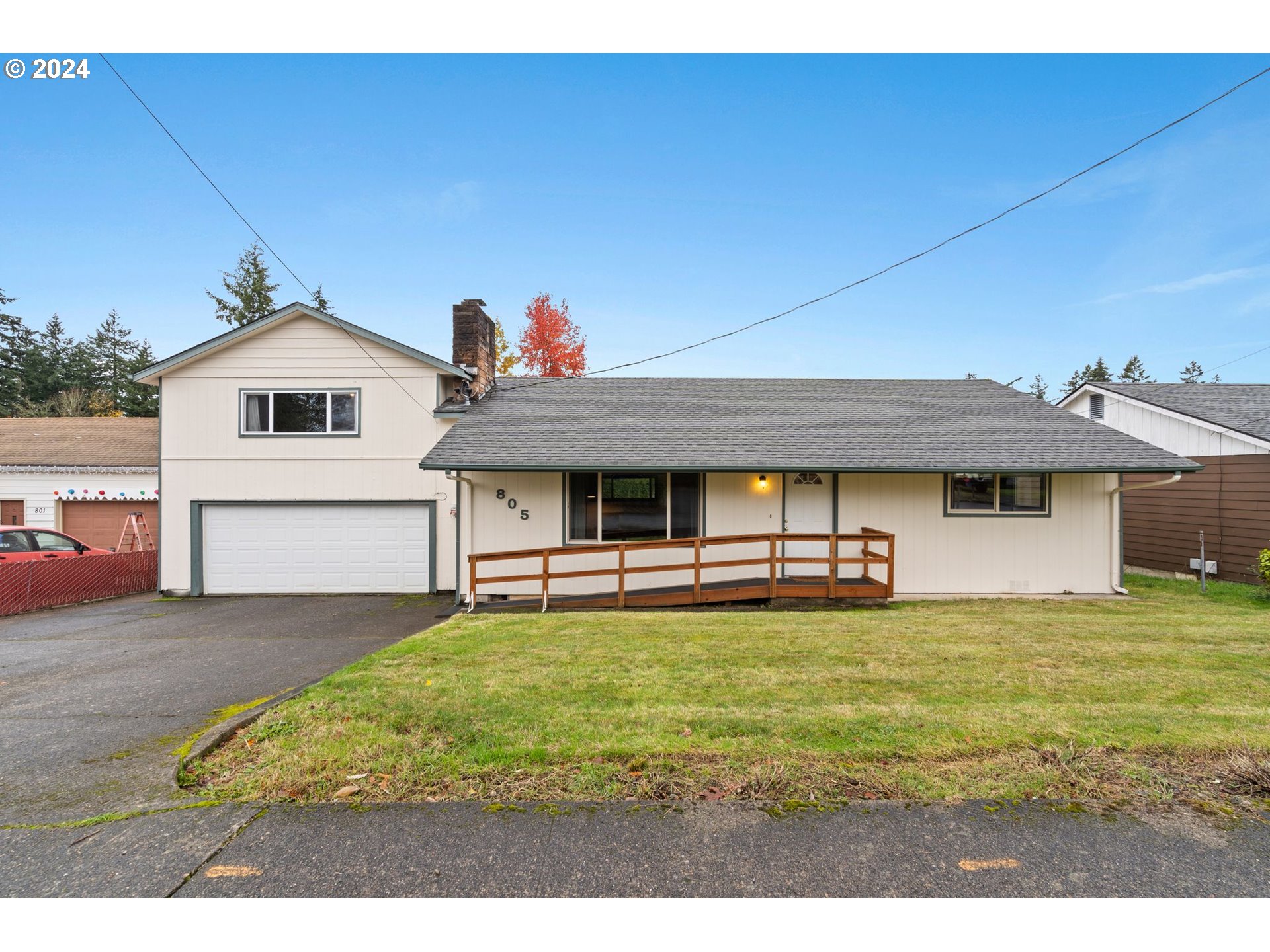 Photo of 805 16TH AVE Kelso WA 98626