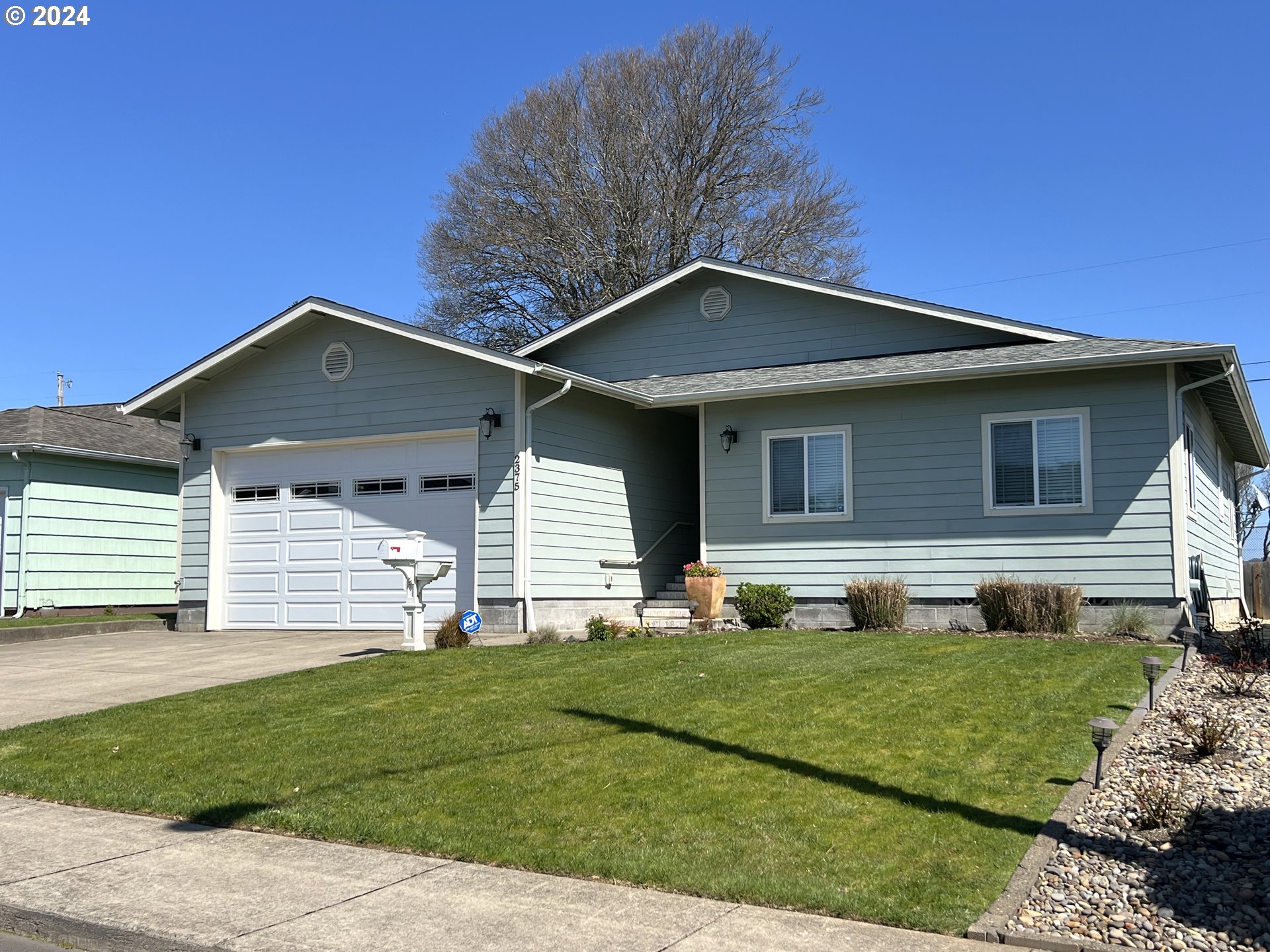 Photo of 2375 ARTHUR DR Reedsport OR 97467